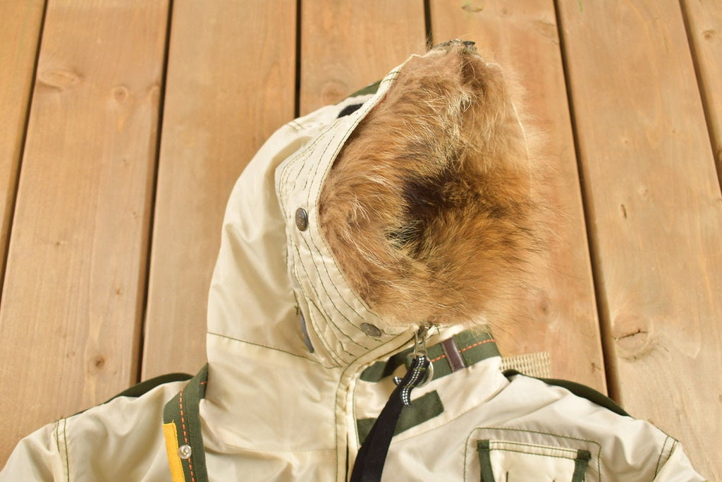 Vintage Y2K White Parasuco Tech Coyote Fur Trim Ski Jacket