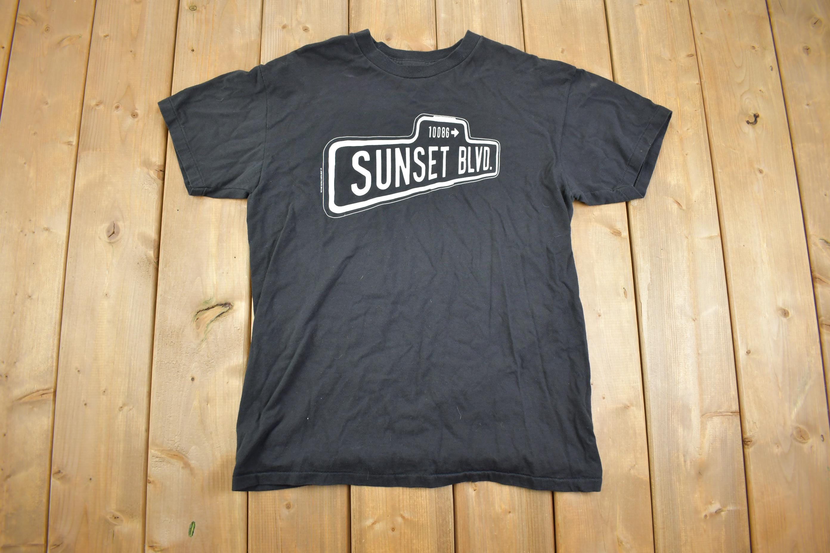 Vintage 1992 Sunset Boulevard Street Sign Graphic T Shirt California Made in USA