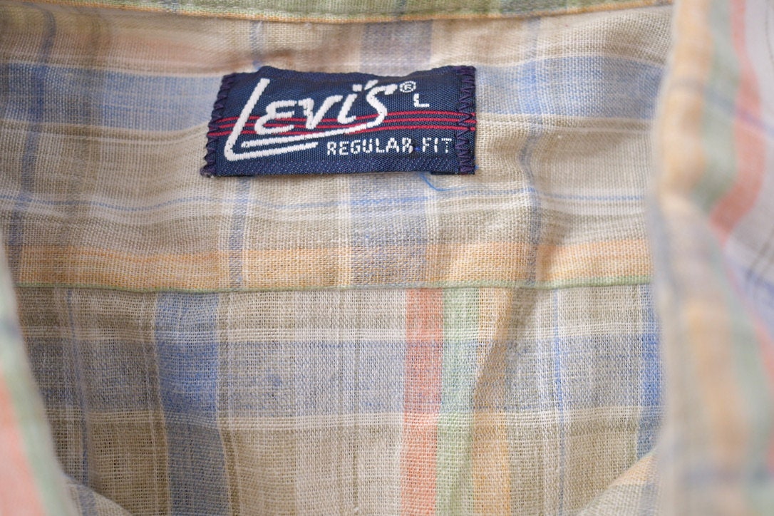 Vintage 1990s Levi's Button Up Plaid Shirt