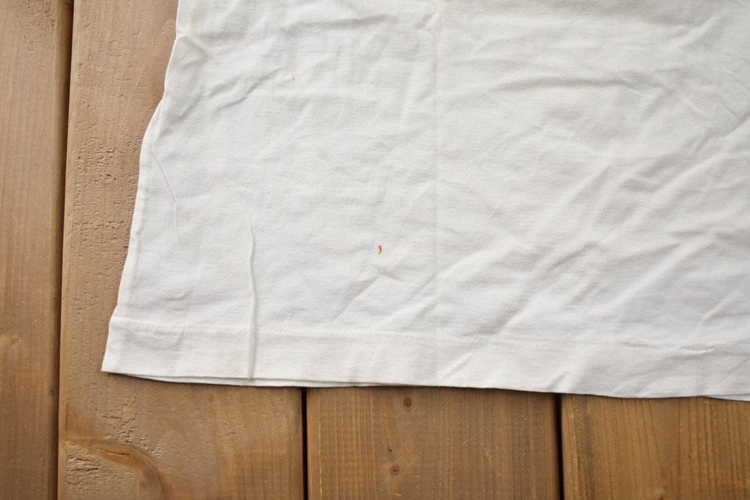 Vintage 1990 Ocean Fishes Theme Bonfire Graphic T-Shirt Single Stitch