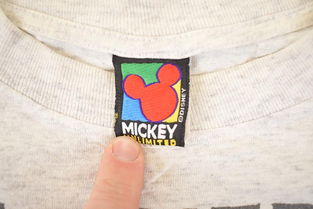 Vintage 1990s Mickey Mouse Basketball Disney T-Shirt Men's M