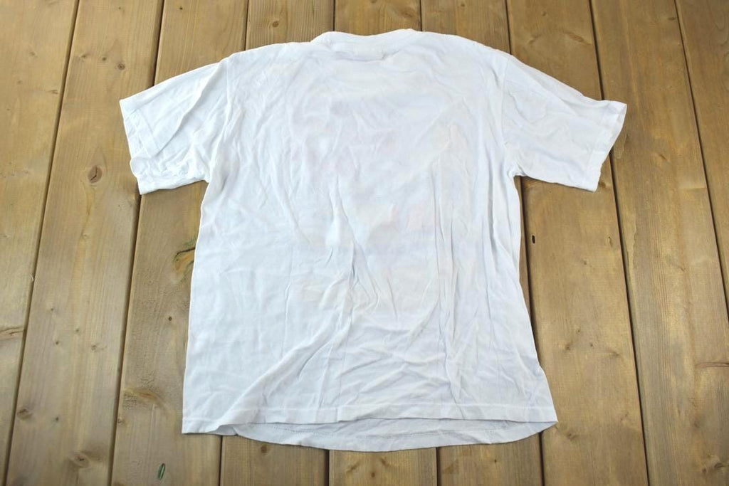 Vintage 1990s Nassau Bahama Mama Ladycat Souvenir T-Shirt