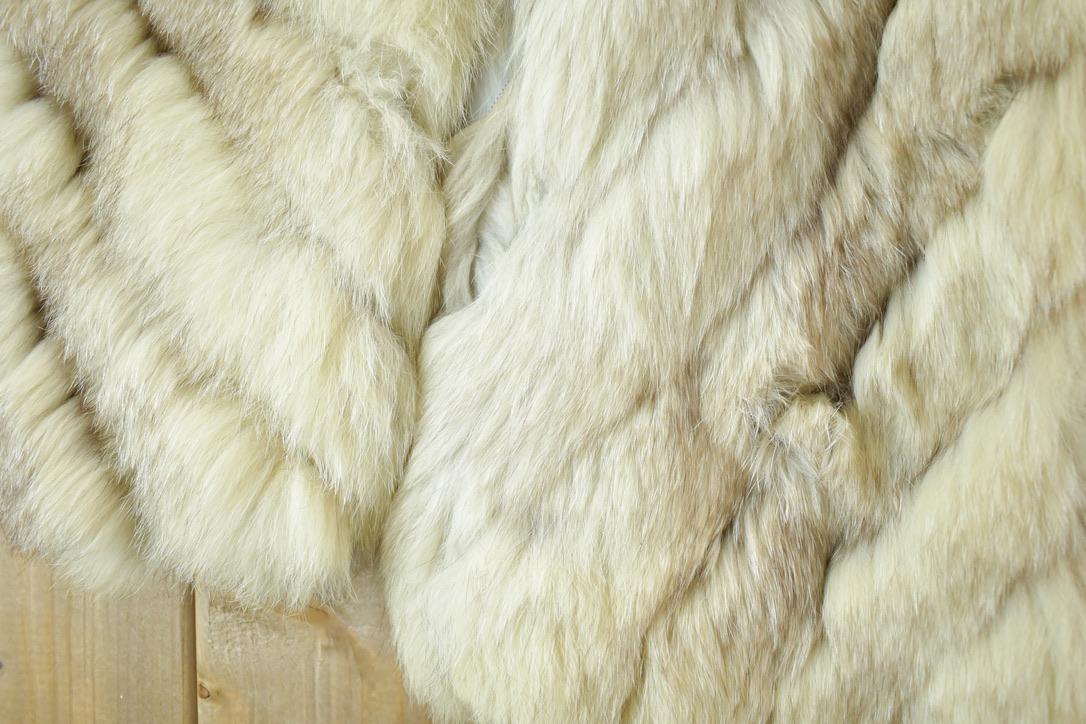 Vintage 1970s Arctic Fox White Fox Fur Mid LengthCoat Made In Canada