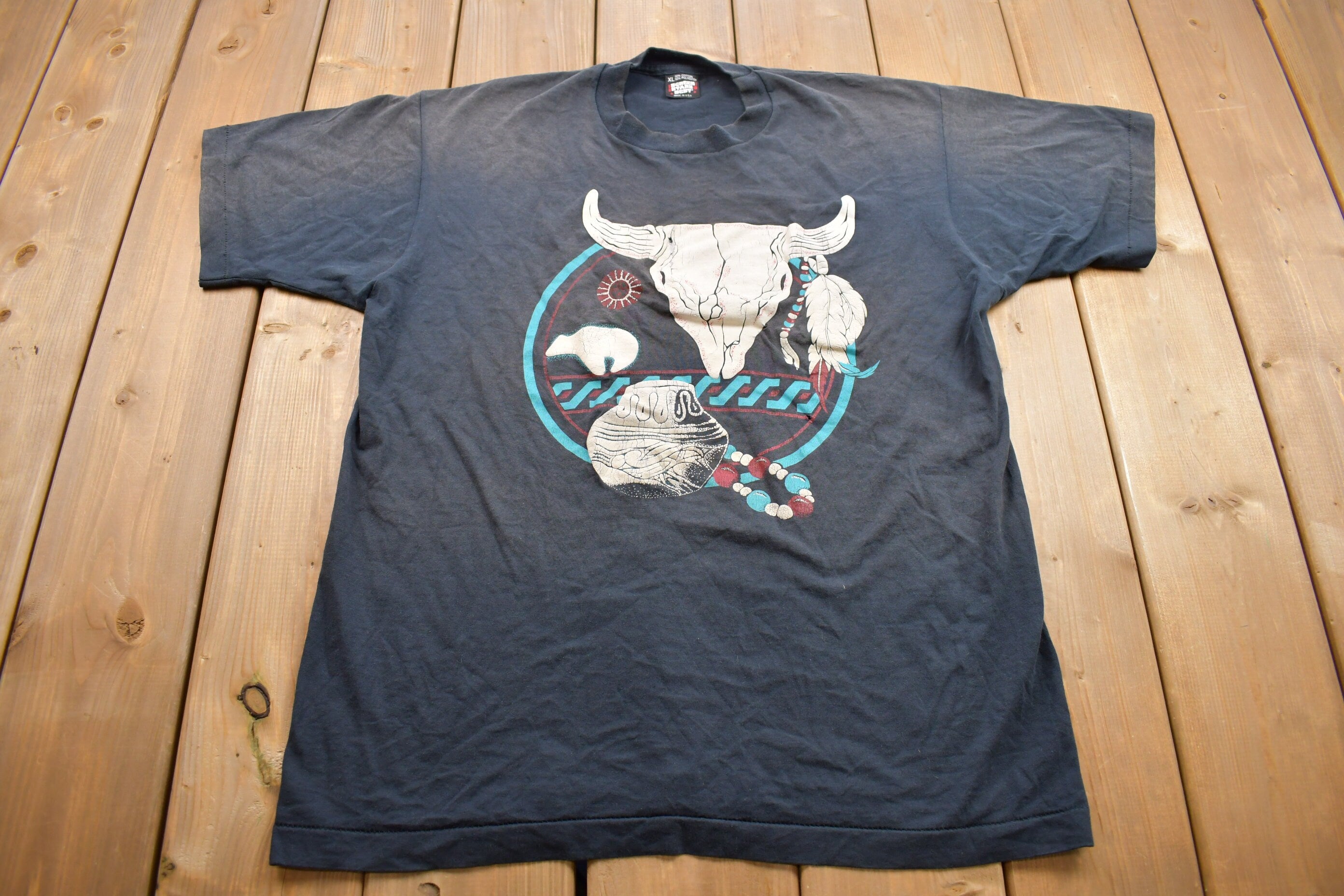 Vintage 1990s Screen Stars Indigenous Cow Skull Graphic T Shirt