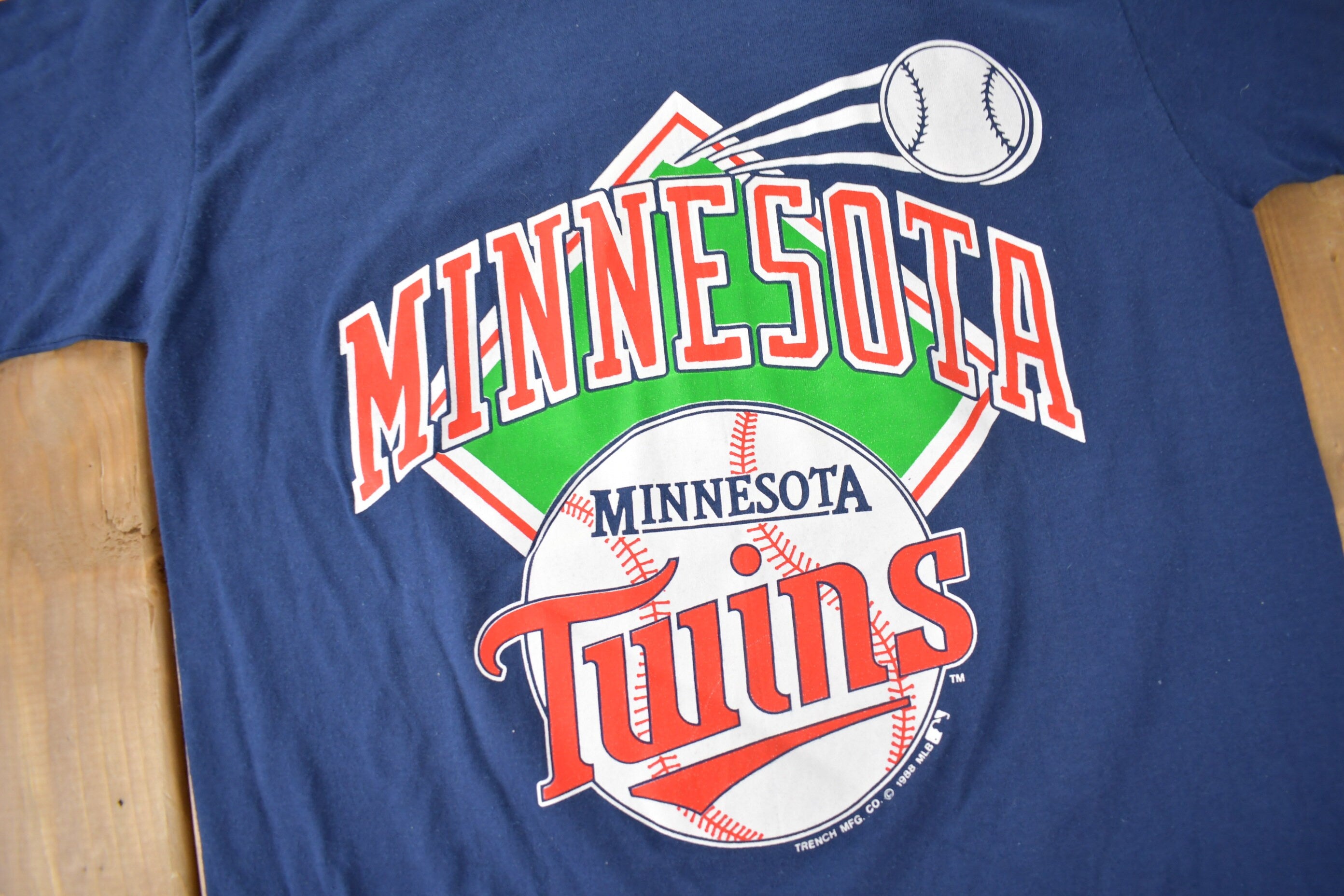 Vintage 1988 Minnesota Twins MLB Baseball Graphic T-Shirt Made In USA