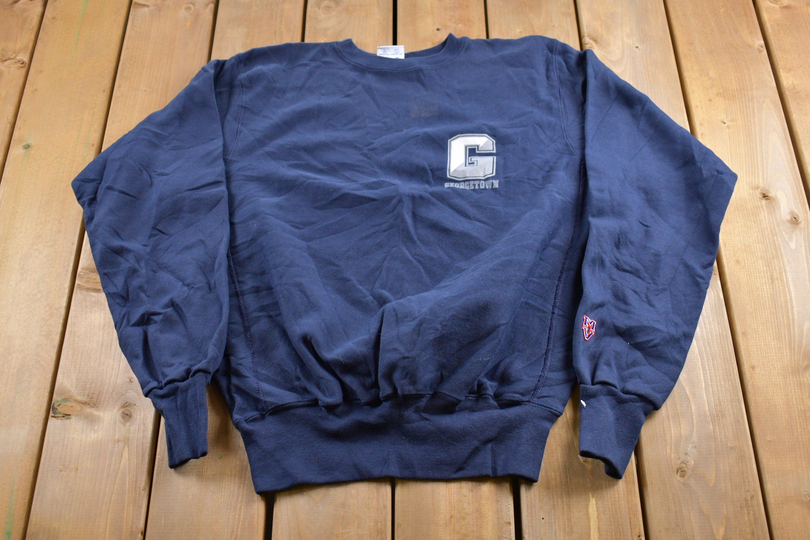 Vintage 1990s University of Georgetown Bulldogs Graphic Collegiate Crewneck Made In USA NCAA Sweatshirt
