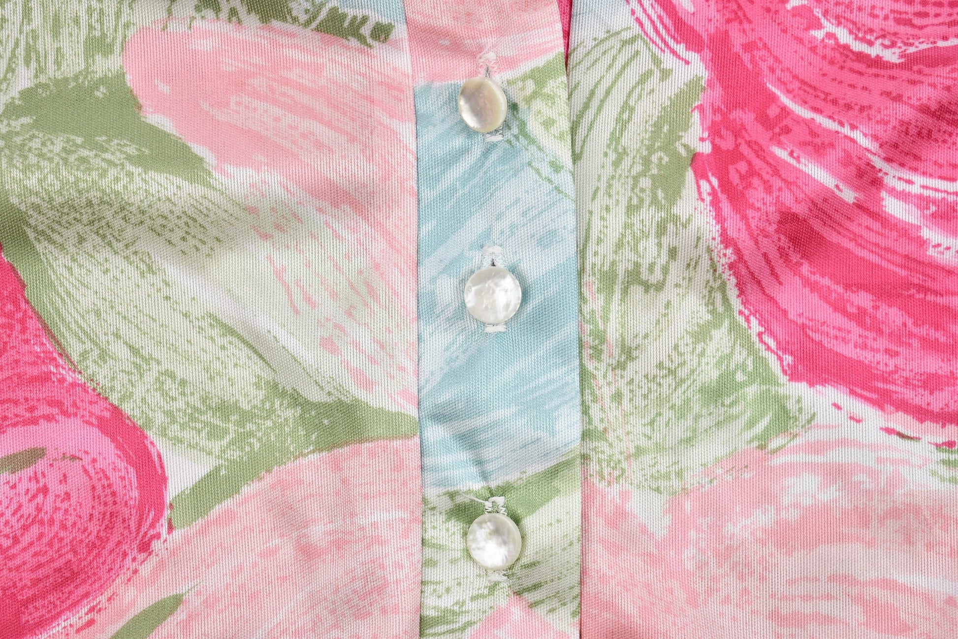 Vintage 1960s Deadstock Floral Quarter-Button Up Short Sleeve Blouse  Retro Fashion  Beachwear  Vintage Womenswear  Made in USA