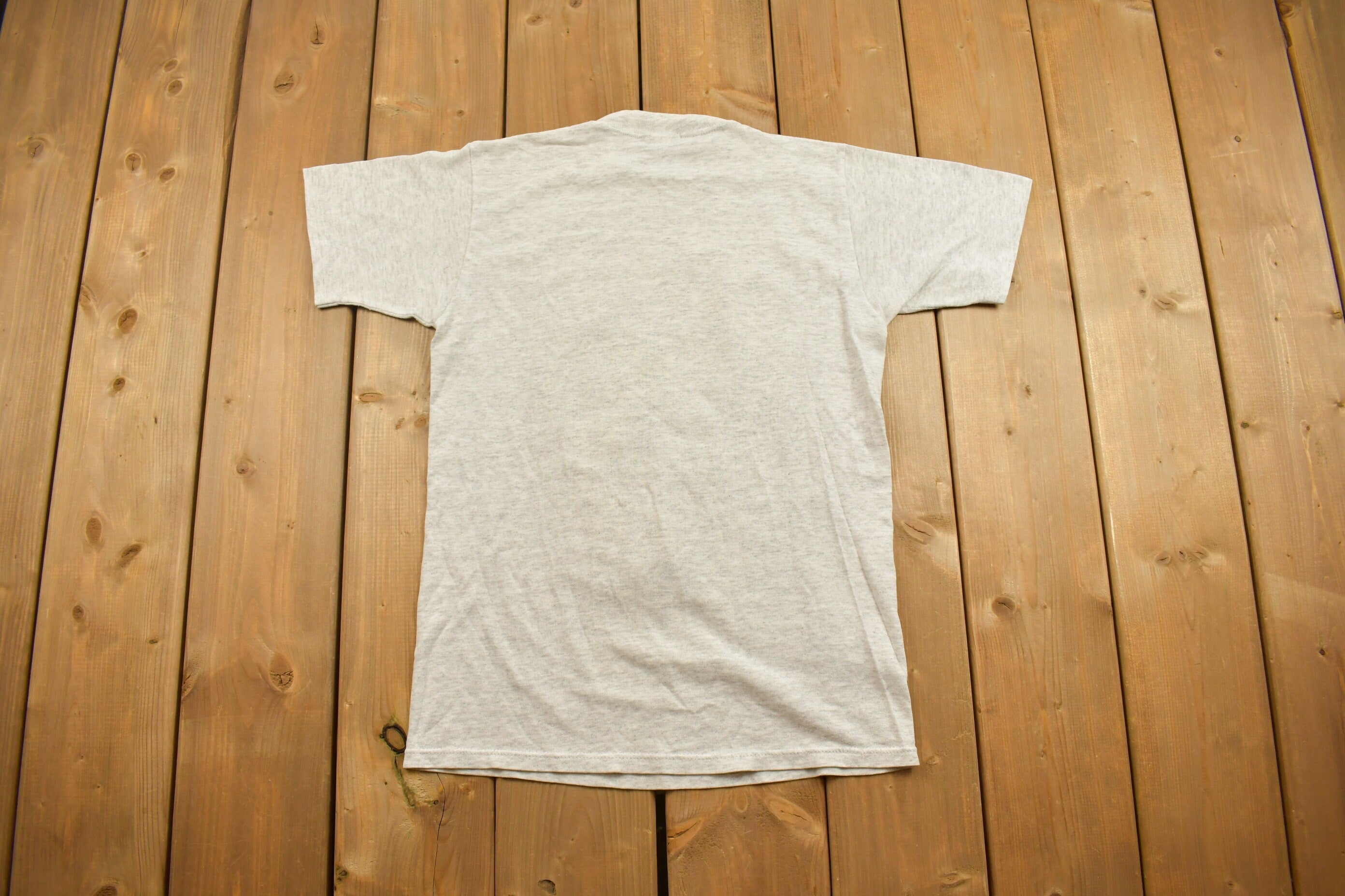 Vintage 1990s Native American Graphic T Shirt