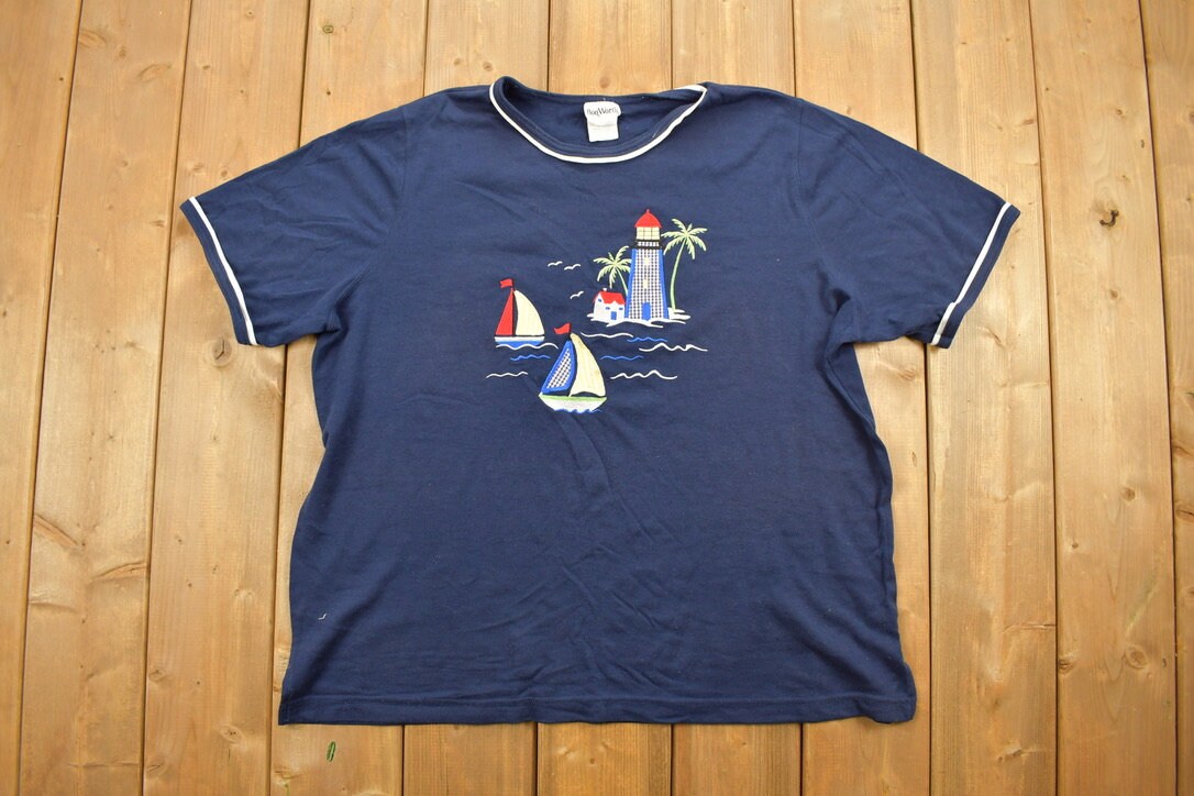 Vintage 1990s Embroidered Sailing Boats Beach Themed T-Shirt