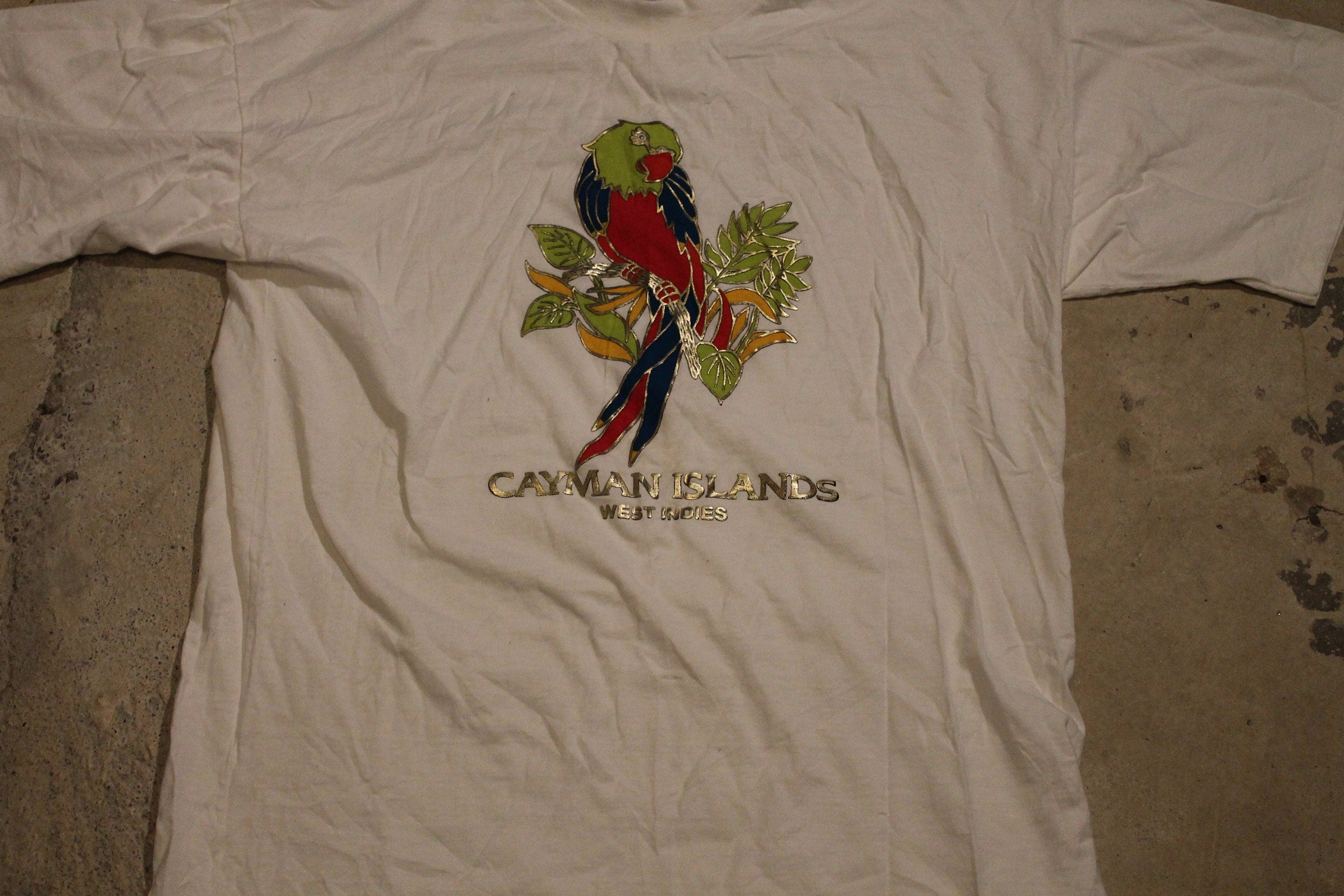 Vintage 1990s Cayman Islands Souvenir T Shirt