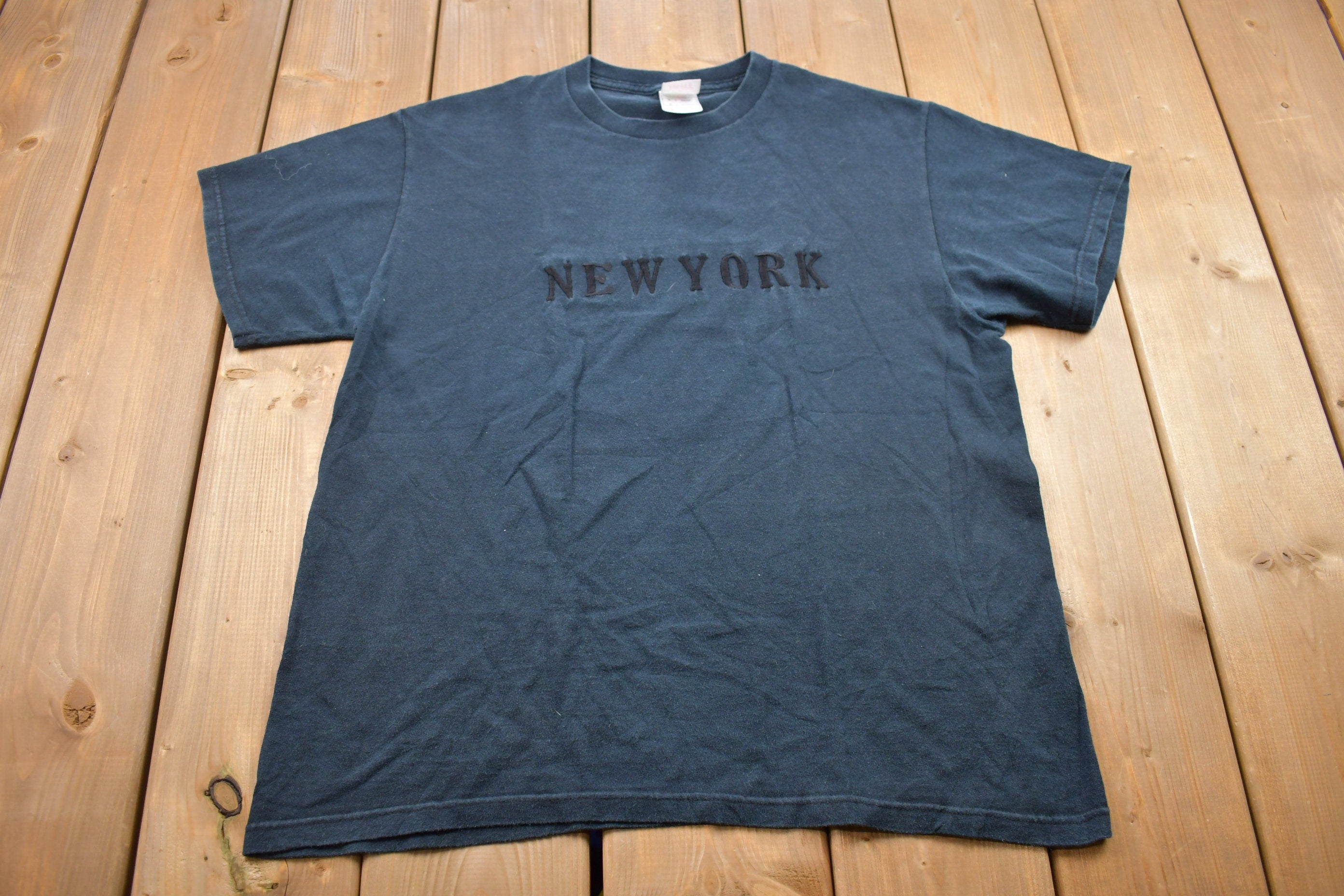 Vintage 1990s New York Embroidered Souvenir T Shirt