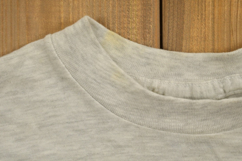 Vintage 1990s Roots Canada Graphic T-Shirt