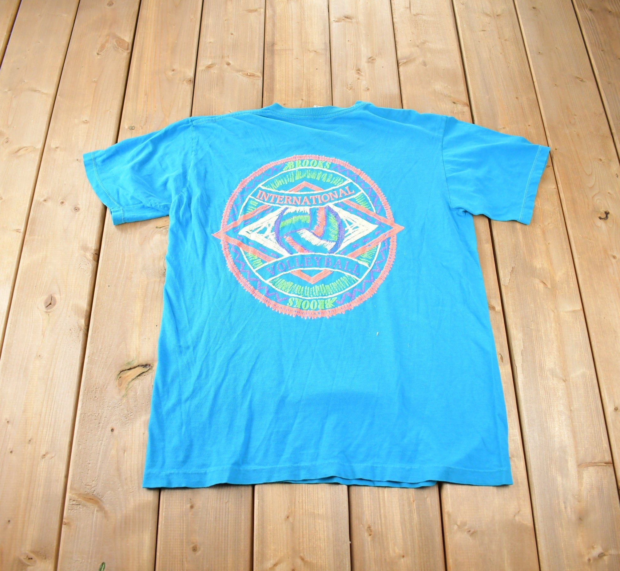 Vintage 1980s Brooks International Graphic T Shirt Size L