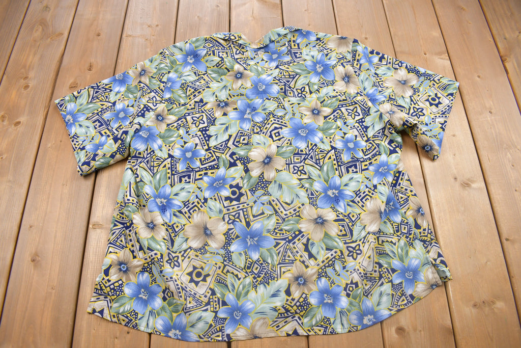 Vintage 1990s Alia Women's Tropical Button Up Shirt /