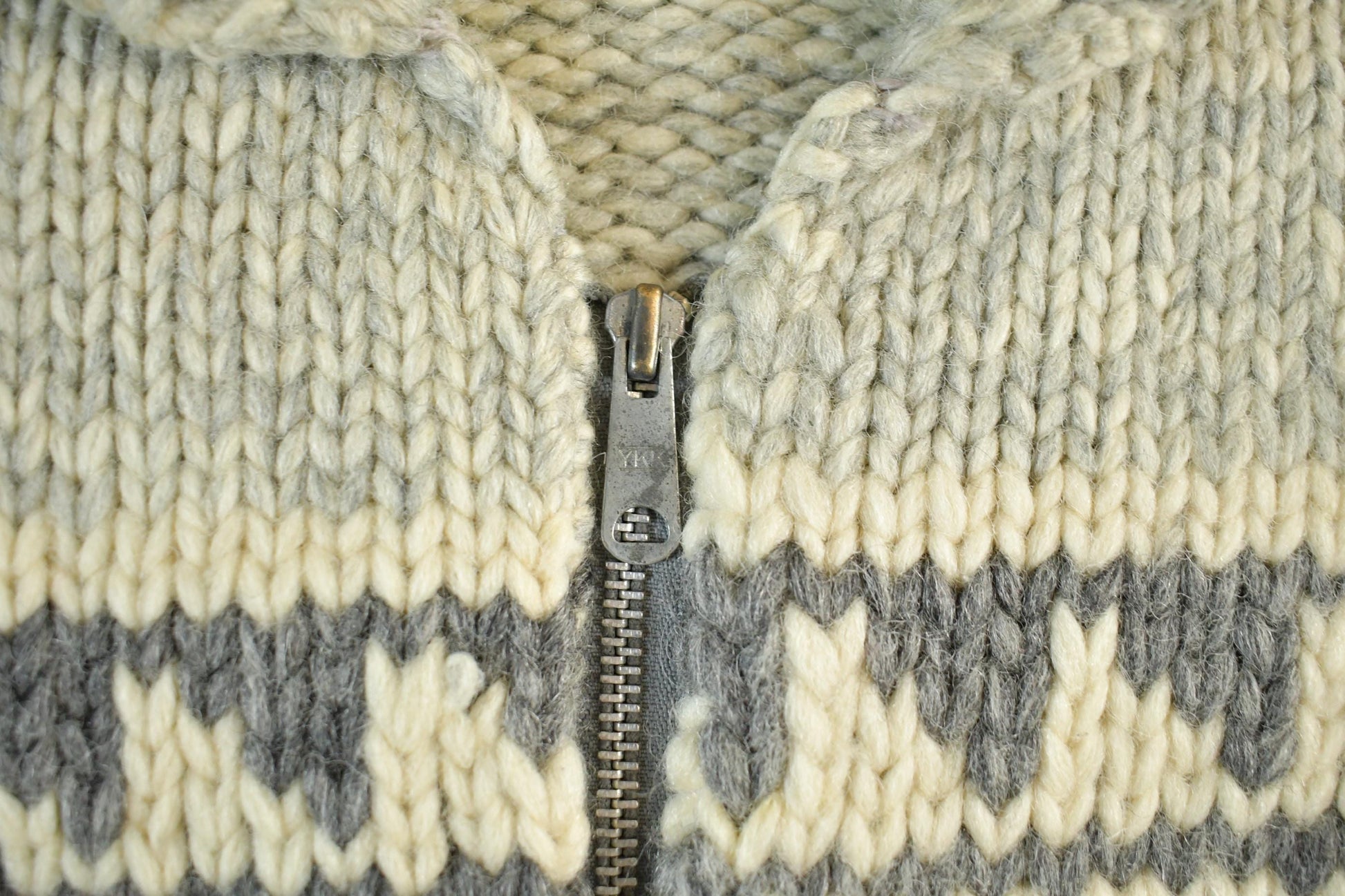 Vintage 1970s 1980s Hand-Knit Cowichan Sweater Adult Medium