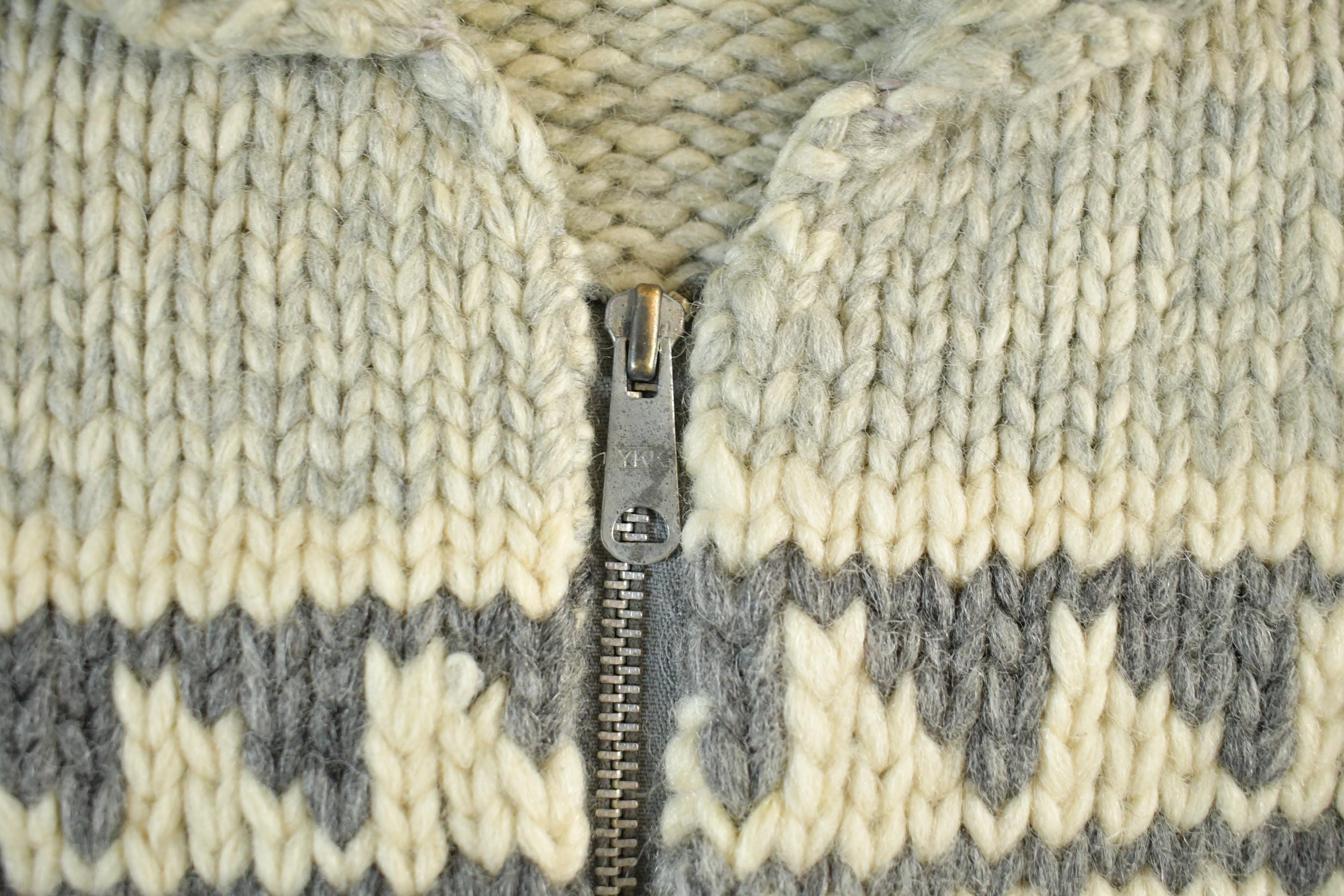 Vintage 1970s 1980s Hand-Knit Cowichan Sweater Adult Medium
