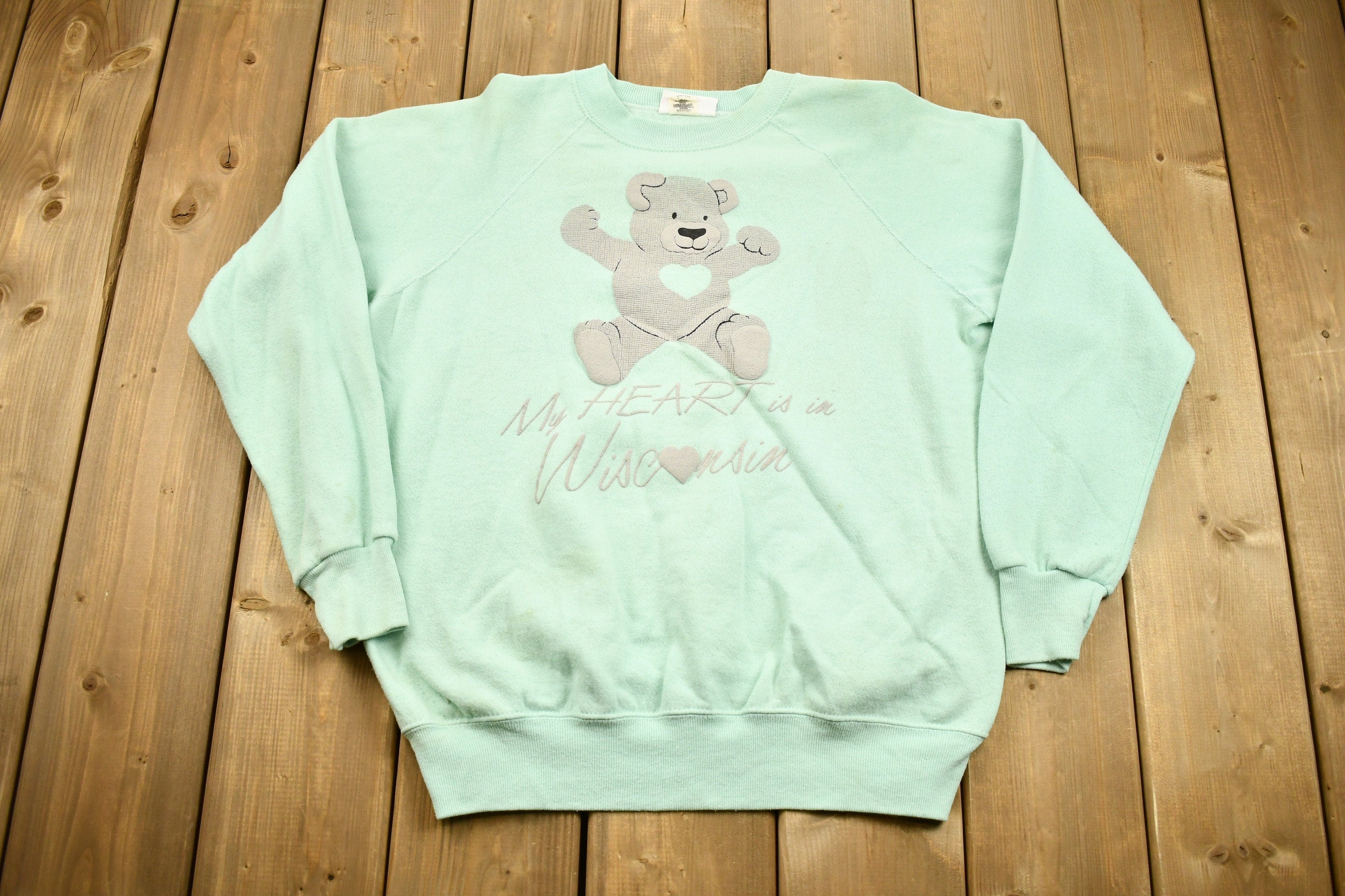 Vintage 1980s "My Heart Is In Wisconsin" Raglan Crewneck