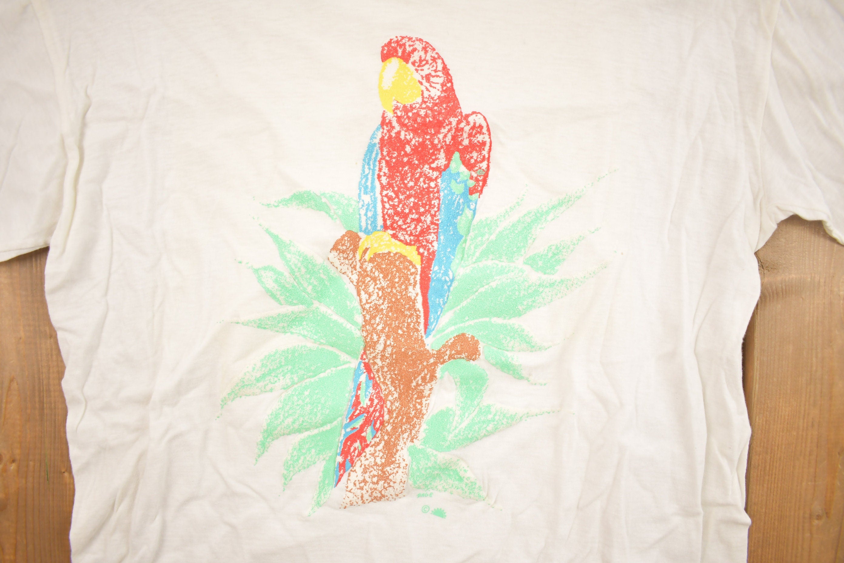 Vintage 1990s Parrot Graphic T-Shirt