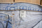 Vintage 1990s Levi's 550 Red Tab Distressed Denim Jeans Size 32 x 31