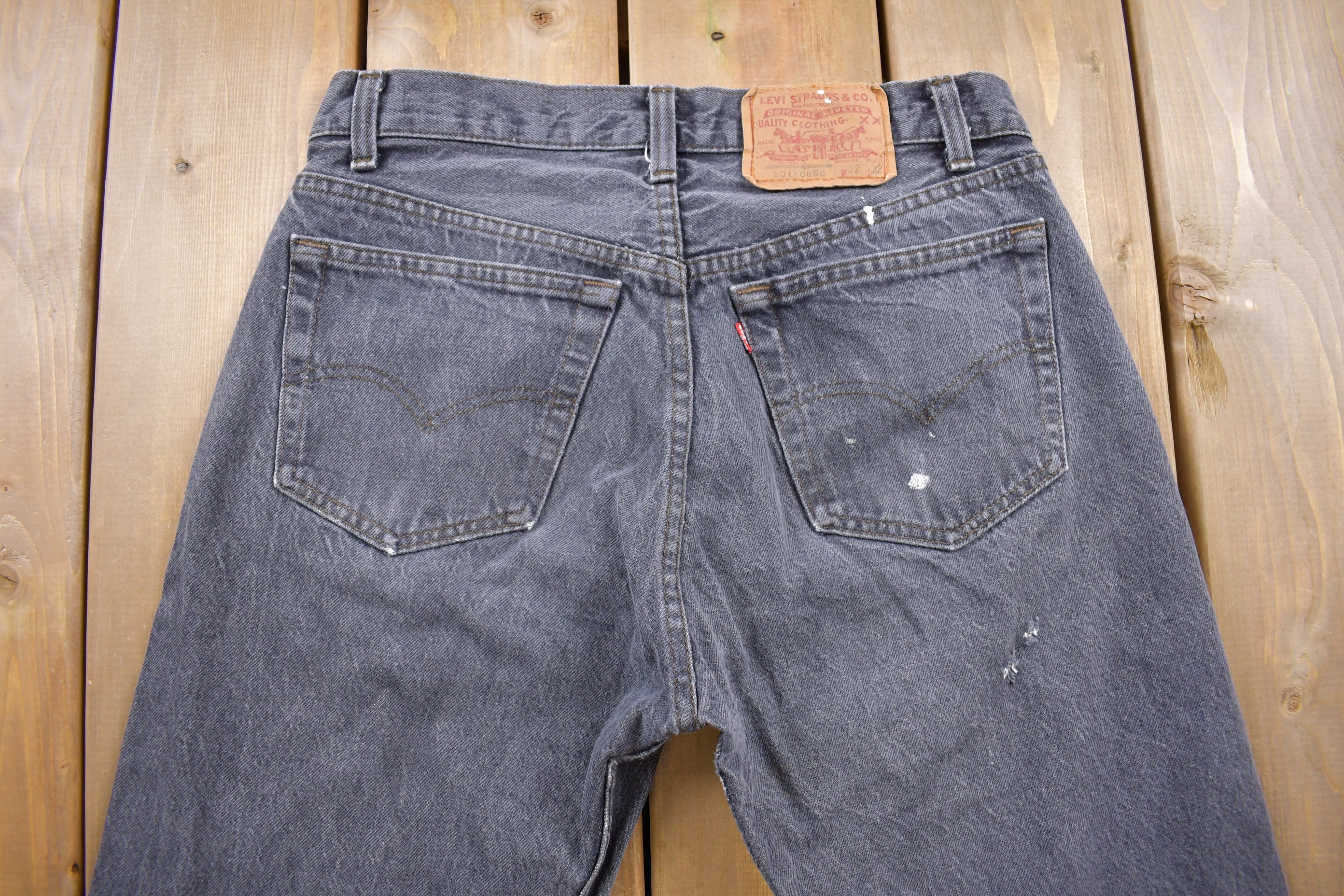 Vintage 1990s Levi's 501 Red Tab Paint Splattered Jeans Size 28 x 31