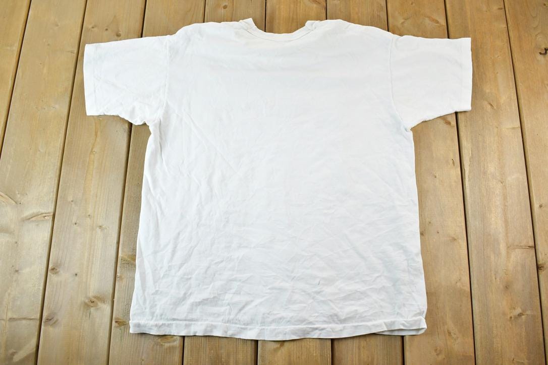 Vintage 1990s Women Change The World Mothers Souvenir Single Stitch T-Shirt Made In USA
