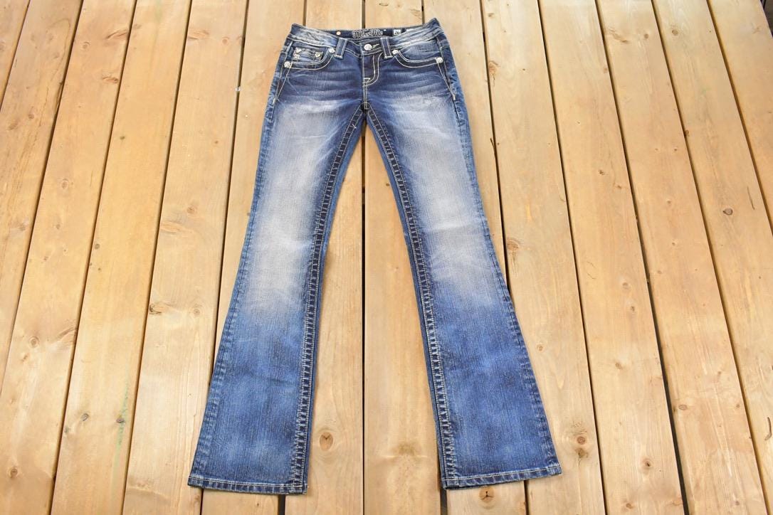 Vintage Deadstock Y2K Miss Me Bedazzled Low Rise Jeans Women's Size 26x31