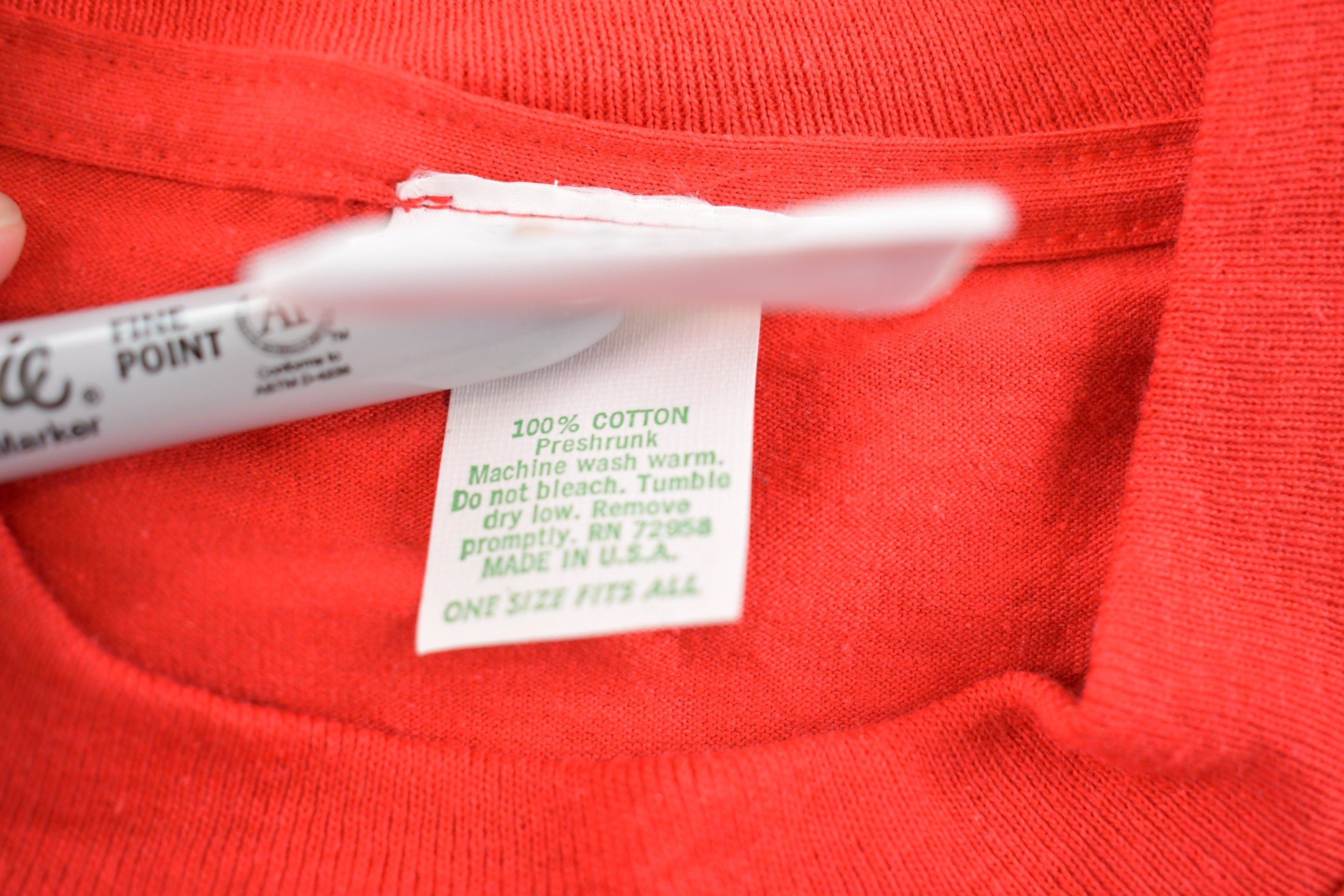 Vintage 1990s Mickey & Co Mickey Mouse Graphic Cartoon T-Shirt