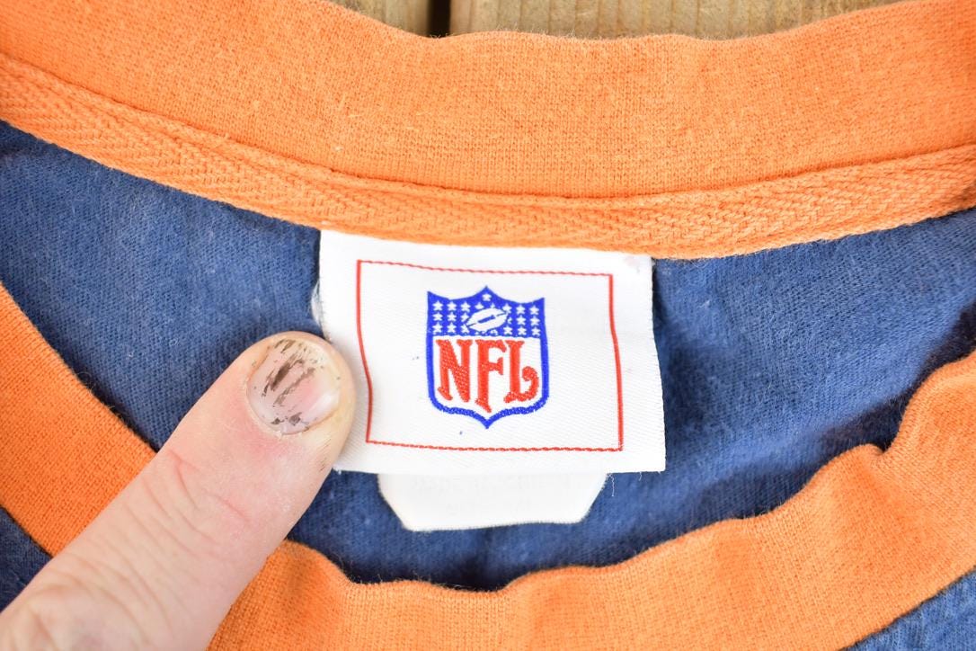 Vintage 1990s Denver Broncos NFL Graphic T-Shirt