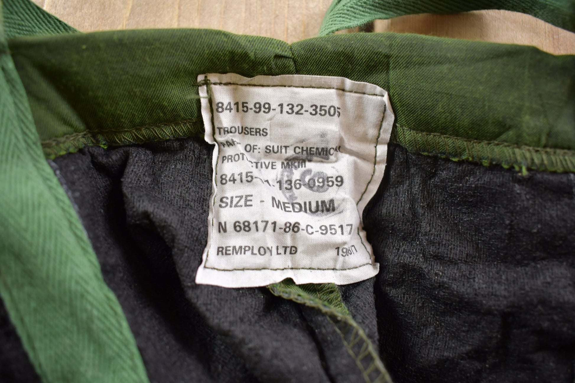 Vintage 1986 Army Green Overalls Size Medium / Streetwear / Army Pants / Military Pant's / Vintage Cargos / True Vintage