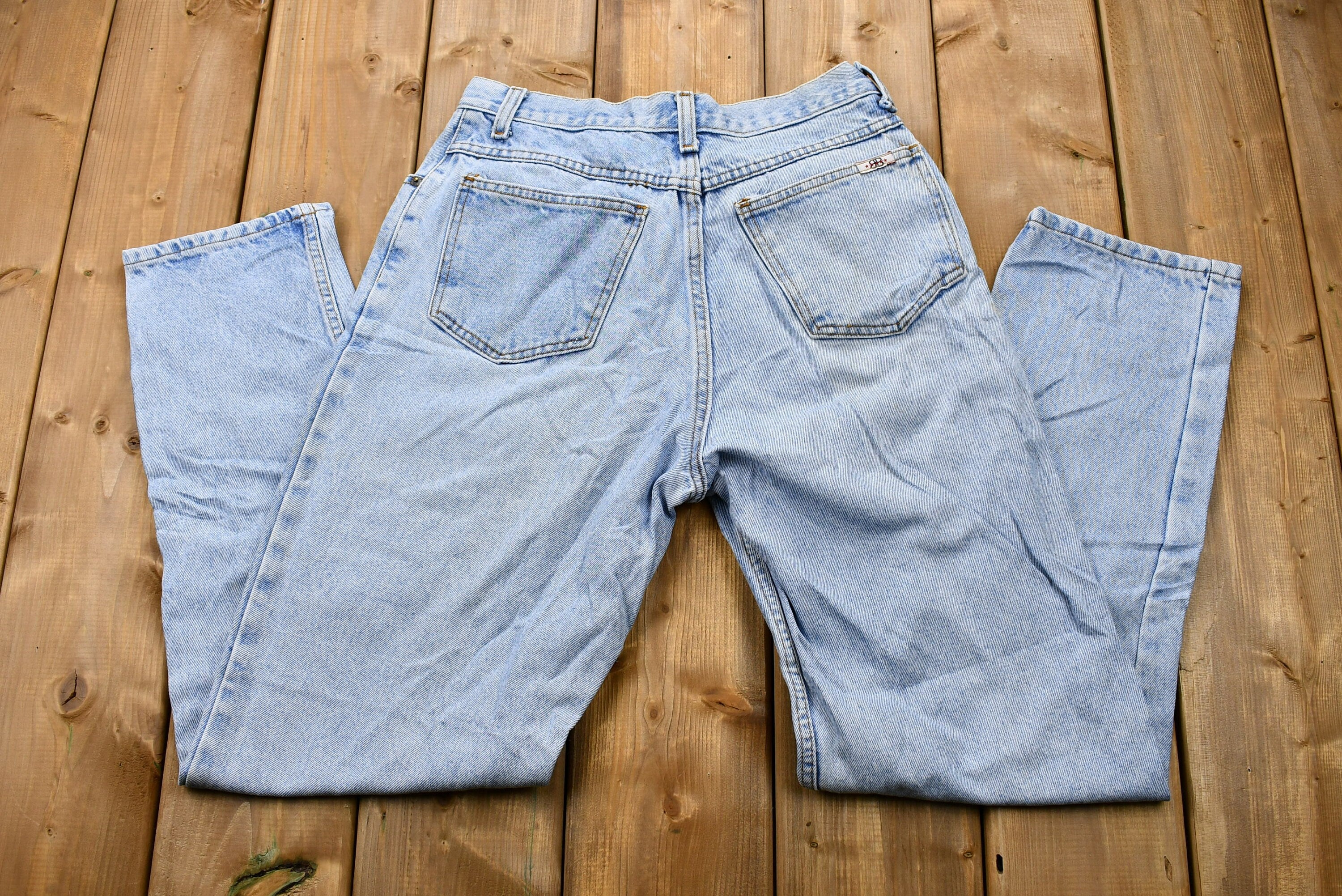 Vintage 1990s Bill Blass Light Wash High Rise Tapered Leg Jeans