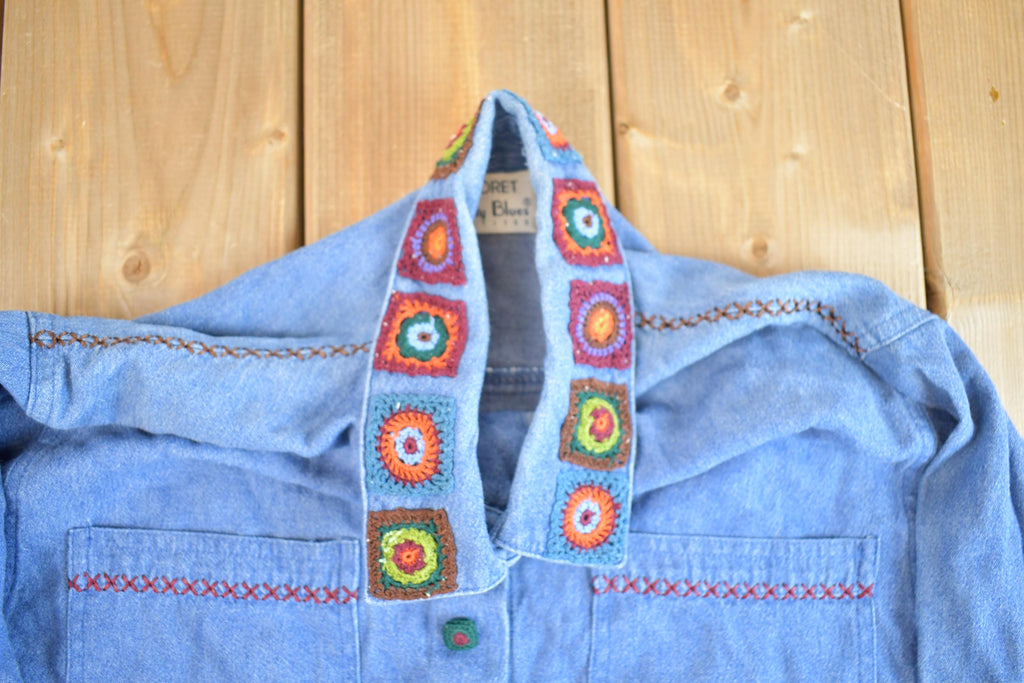 Vintage 1990s KORET City Blues Petites Embroidered Jean Garden Long Sleeve Shirt