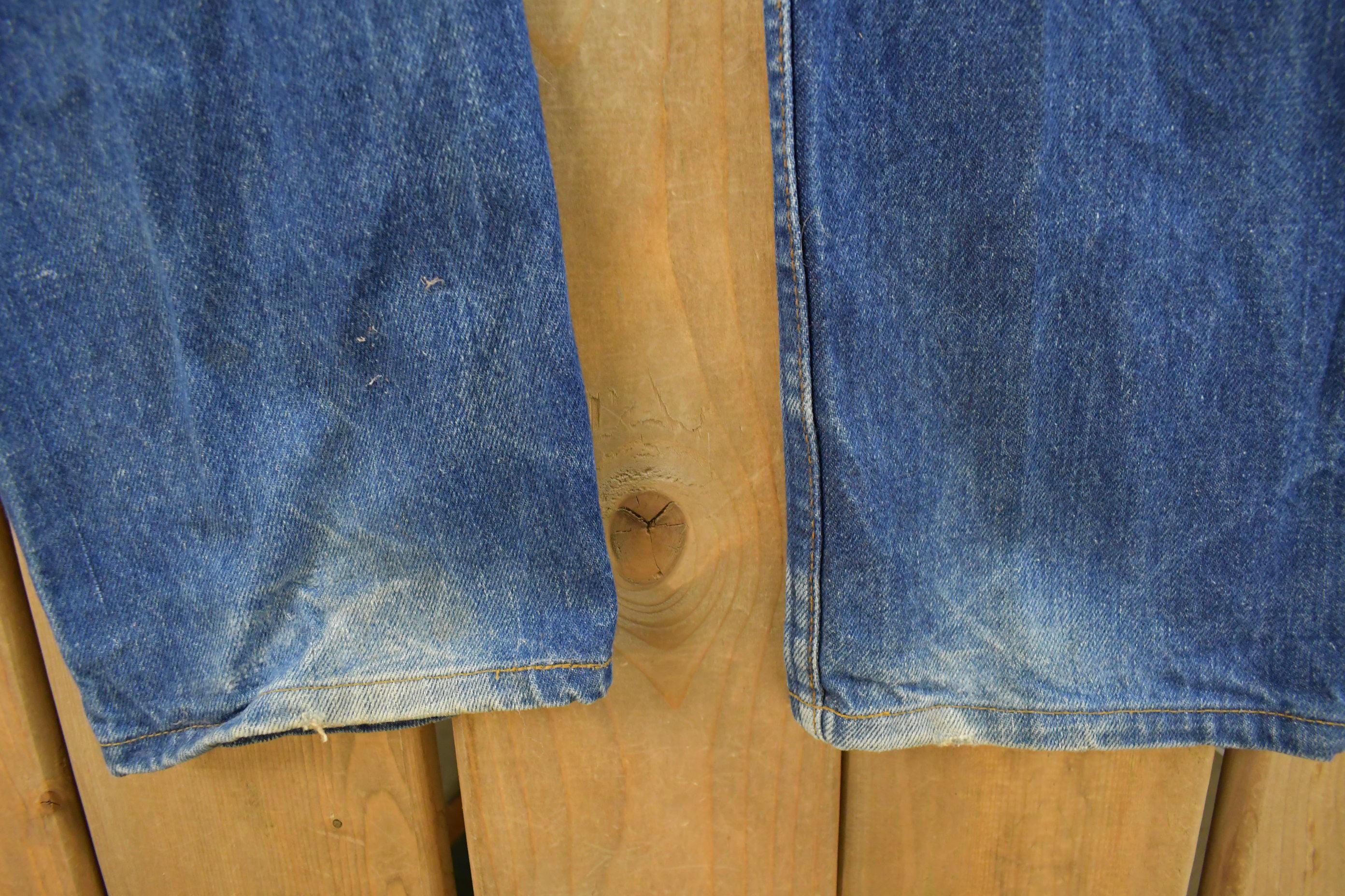 Vintage 1990s Levi's Straight Fit Denim Jeans Men's Size 34 x 34