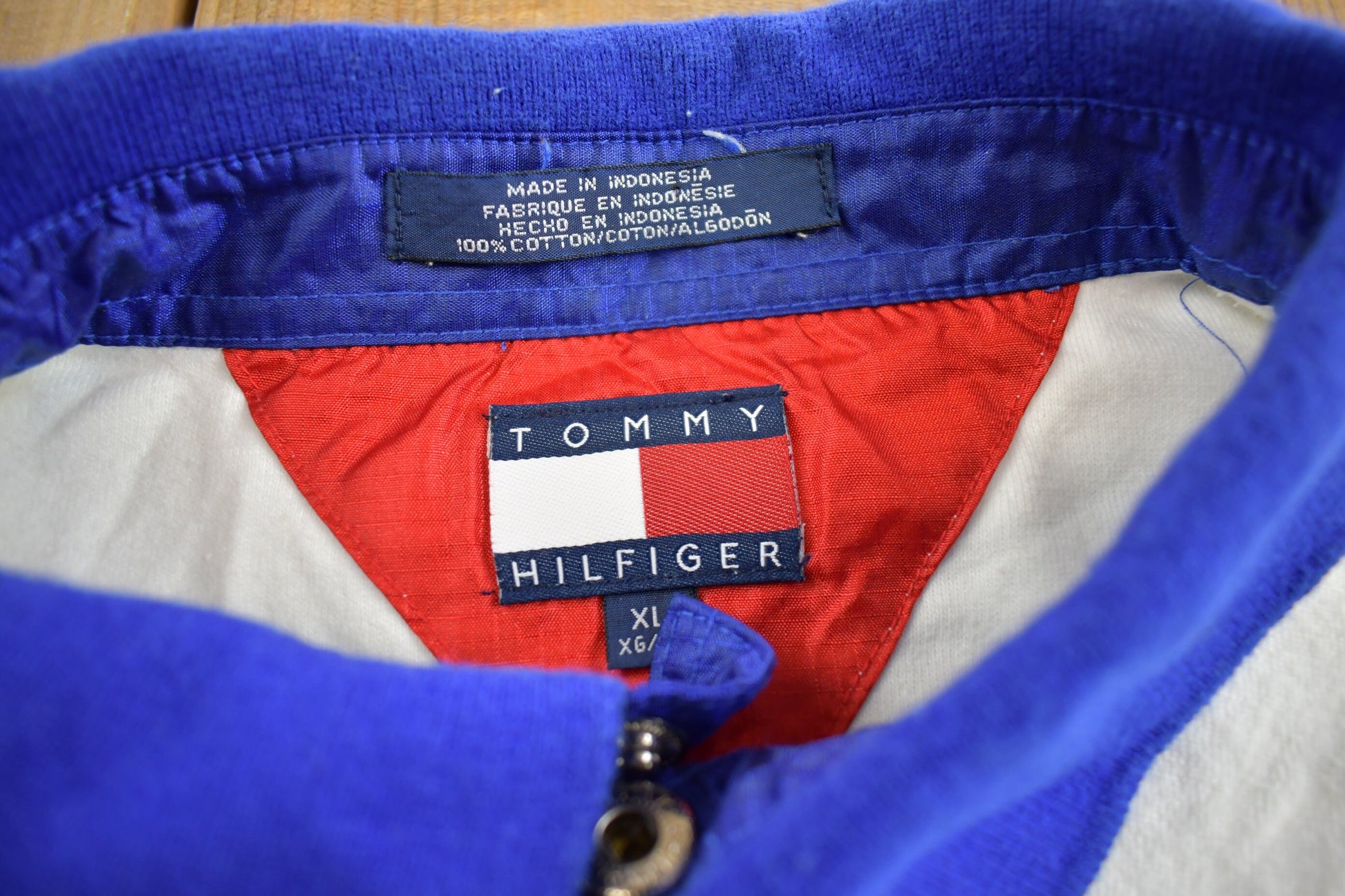 Vintage 1990s Tommy Hilfiger Embroidered Zip Up T-Shirt