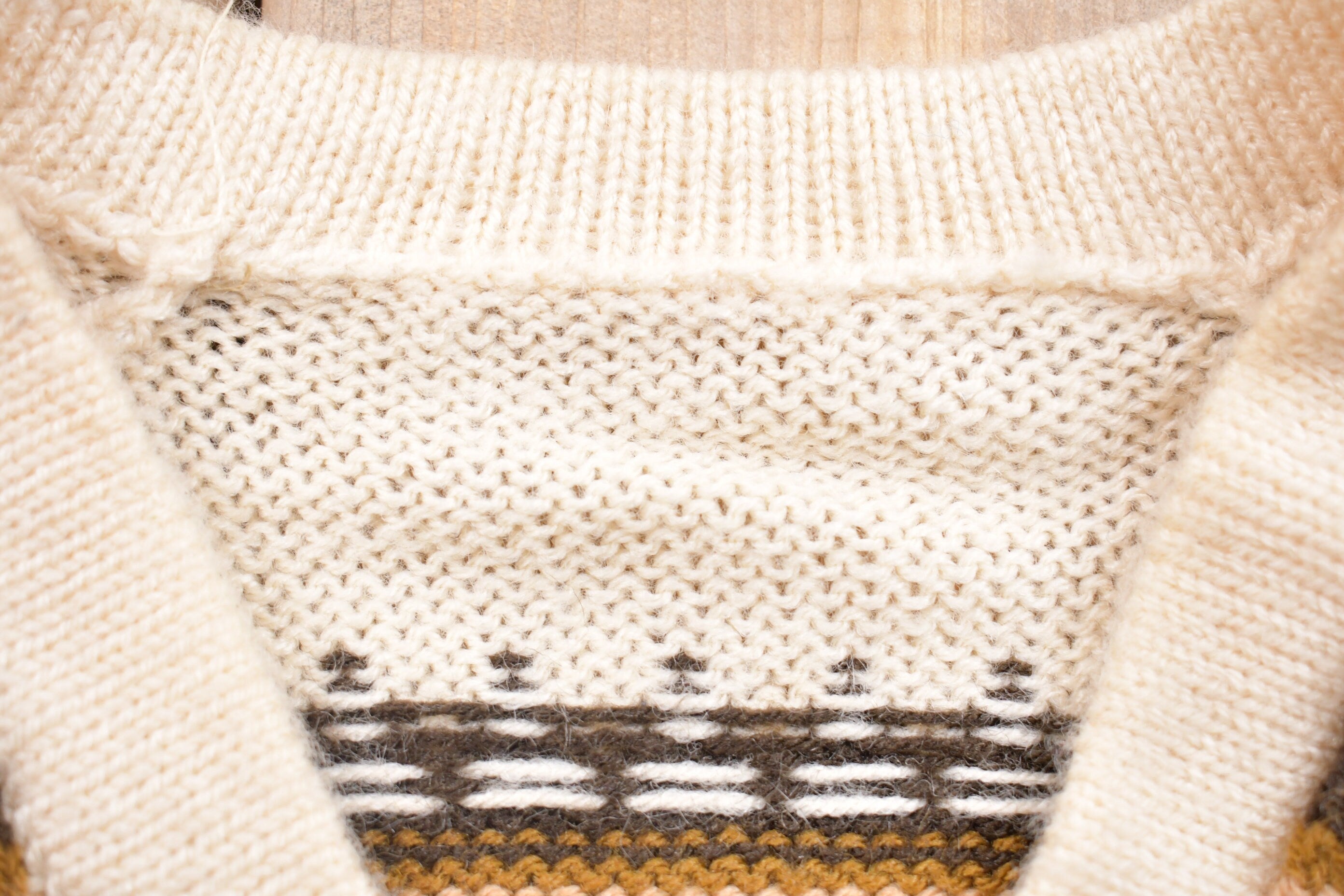 Vintage Knitted Machupiccu Sweater