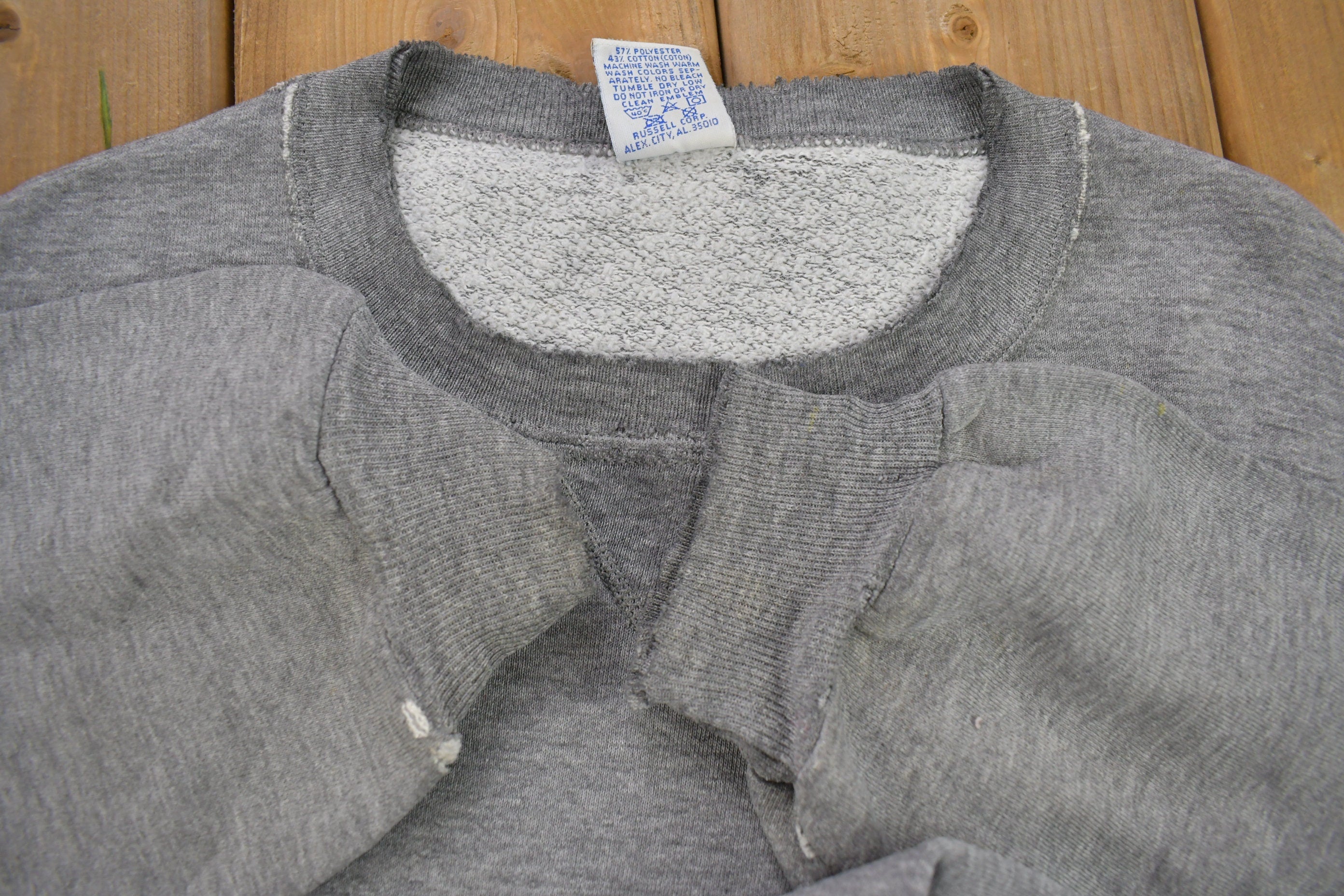 Vintage 1990s Russell Athletics Blank Crewneck Sweatshirt
