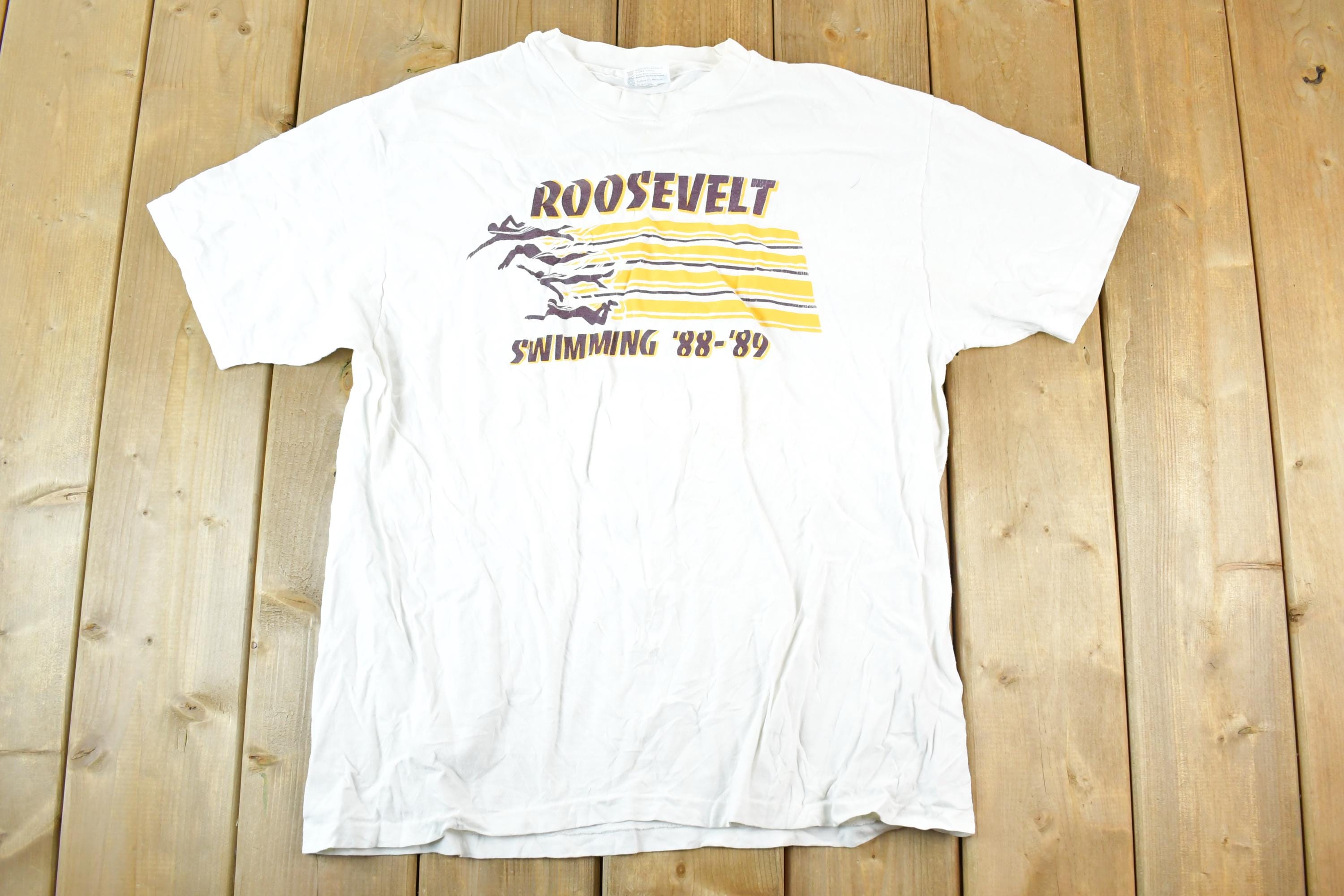 Vintage 1980s Roosevelt Swimming 88 - 89 Souvenir T-Shirt Mens M