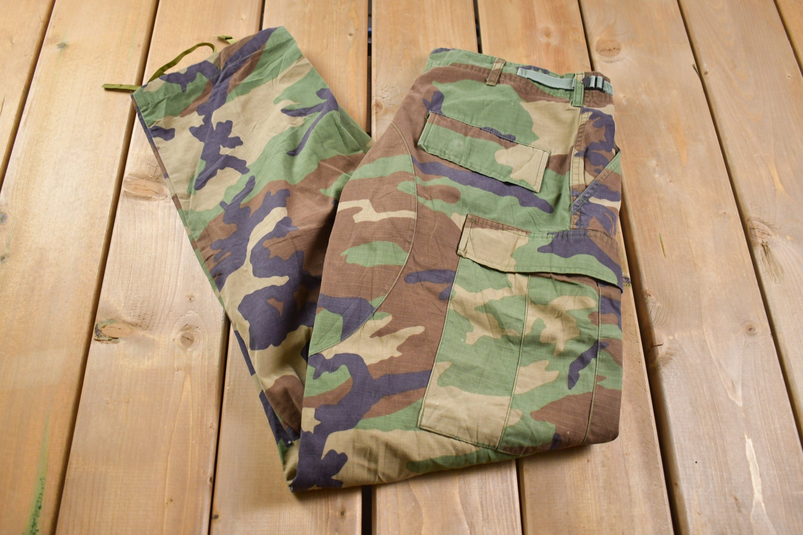 Vintage 1990s Army Woodland Camouflage Cargo Pants Size 34 x 31.5