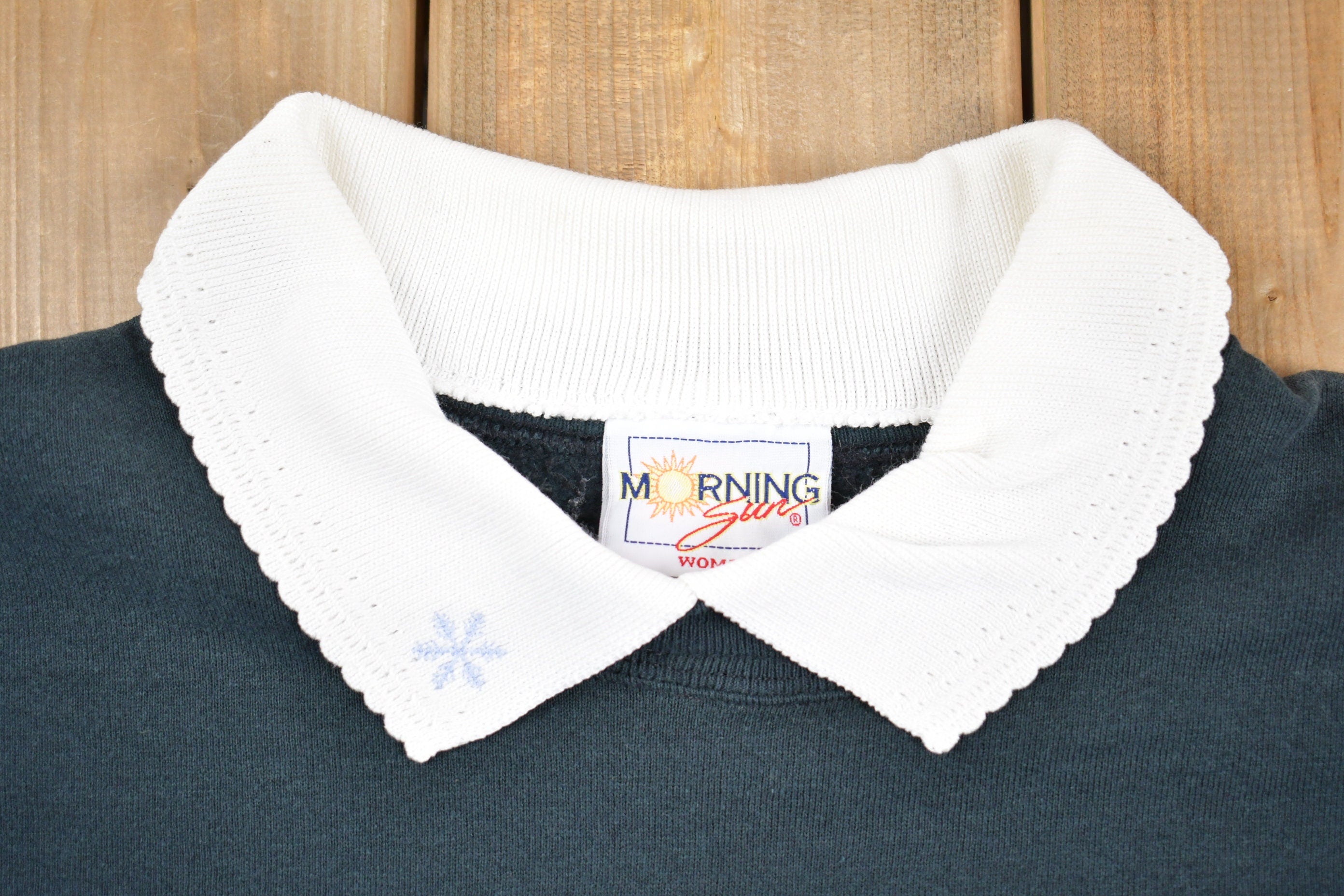 Vintage 1990s Morning Sun Double Collar Bird Graphic Sweatshirt