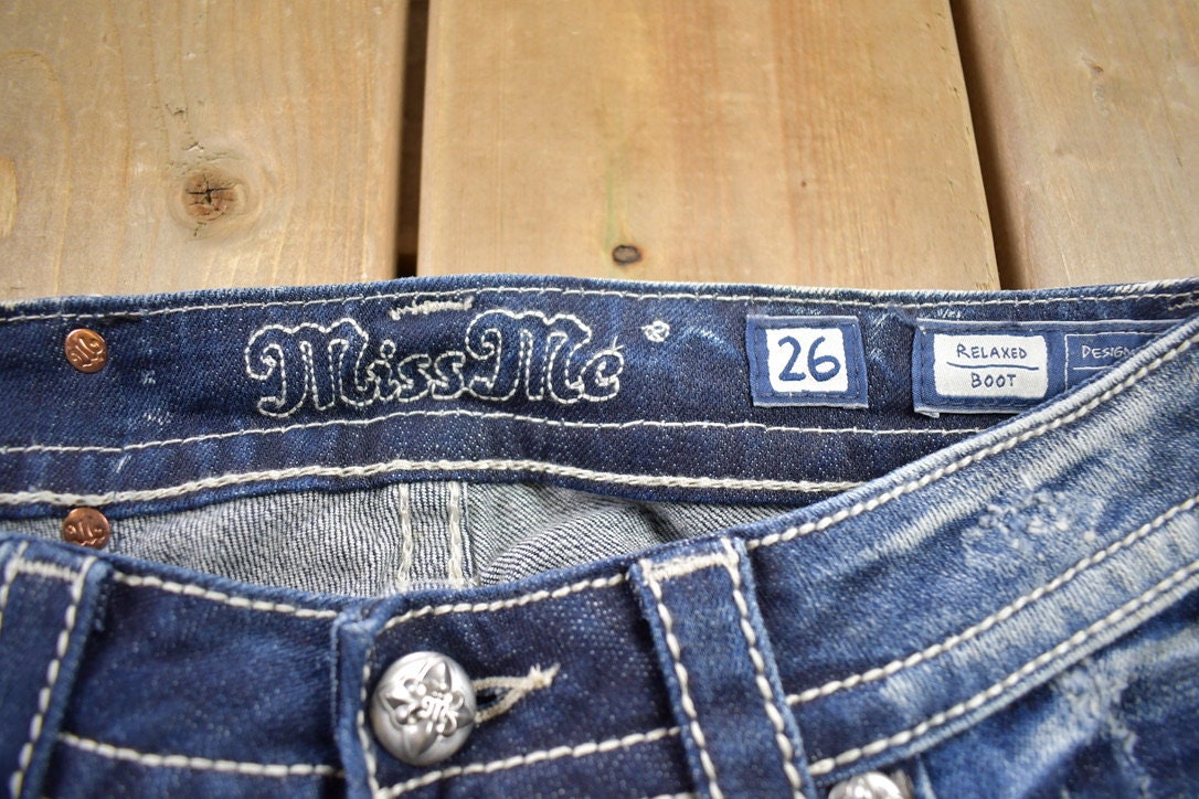 Vintage Y2K Miss Me Bedazzled Low Rise Jeans Size 26x31