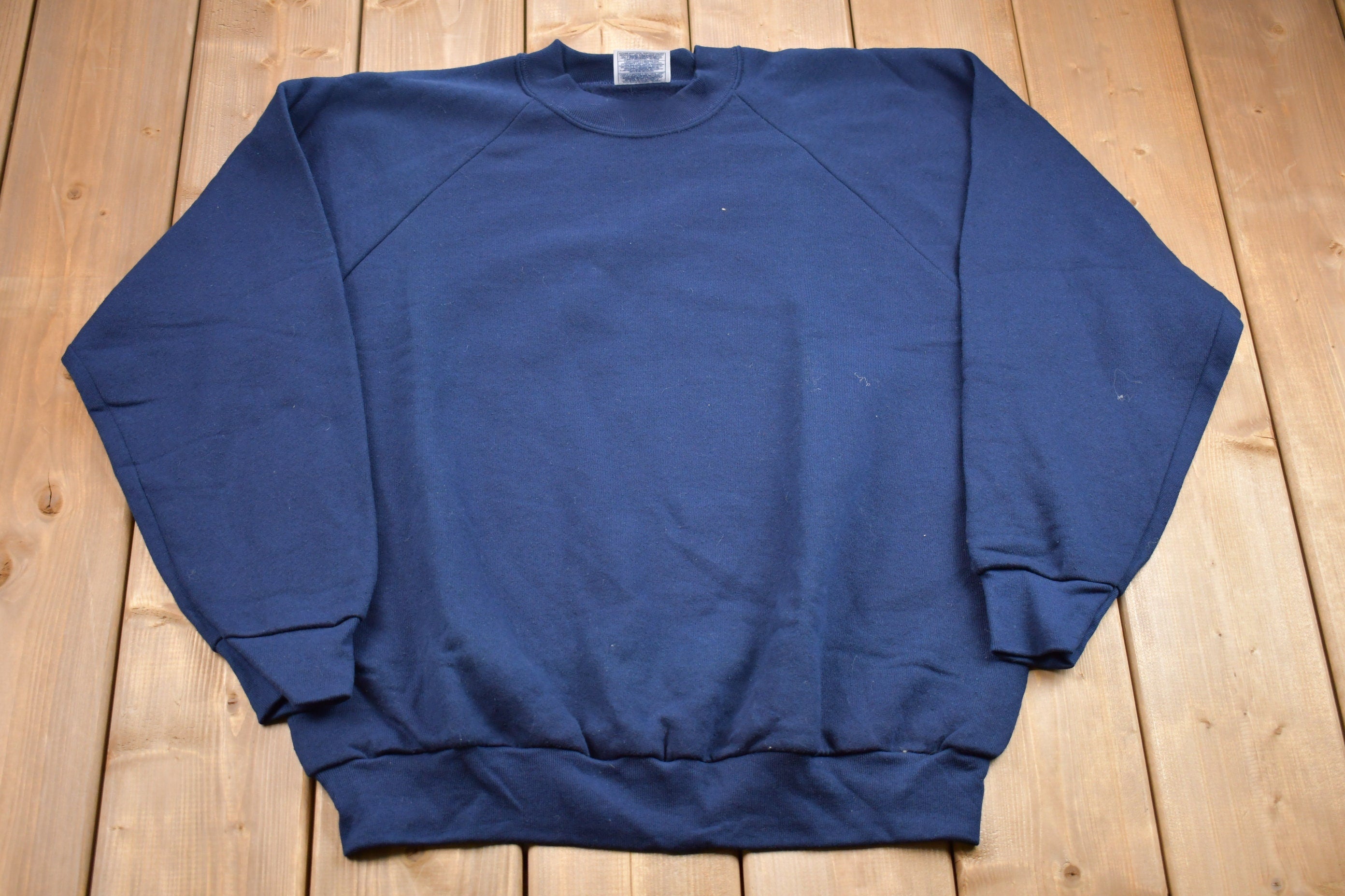 Vintage 1990s Raglan Cut Crewneck Sweatshirt