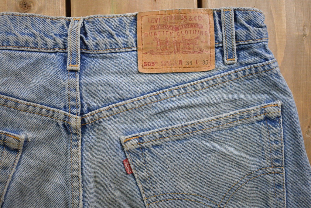 Vintage 1990s Levi's 505 Red Tab Denim Jeans Size 33 x 30 / Distressed Levi's Jeans / Vintage Denim / Streetwear / Jeans / Vintage Levi's
