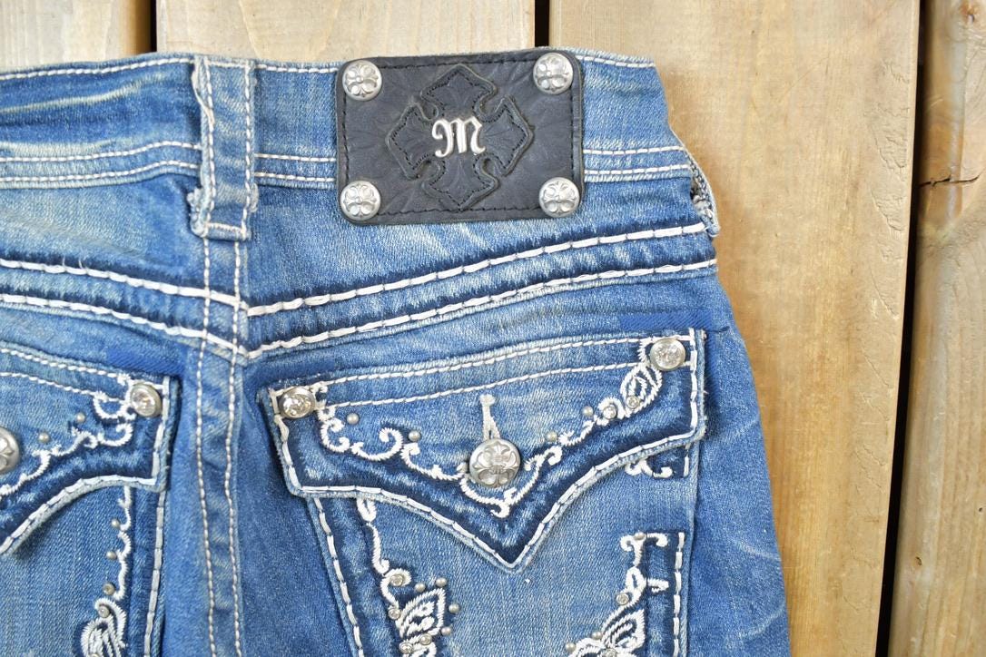 Vintage Y2K Miss Me Bedazzled Low Rise Jeans Size 26x31