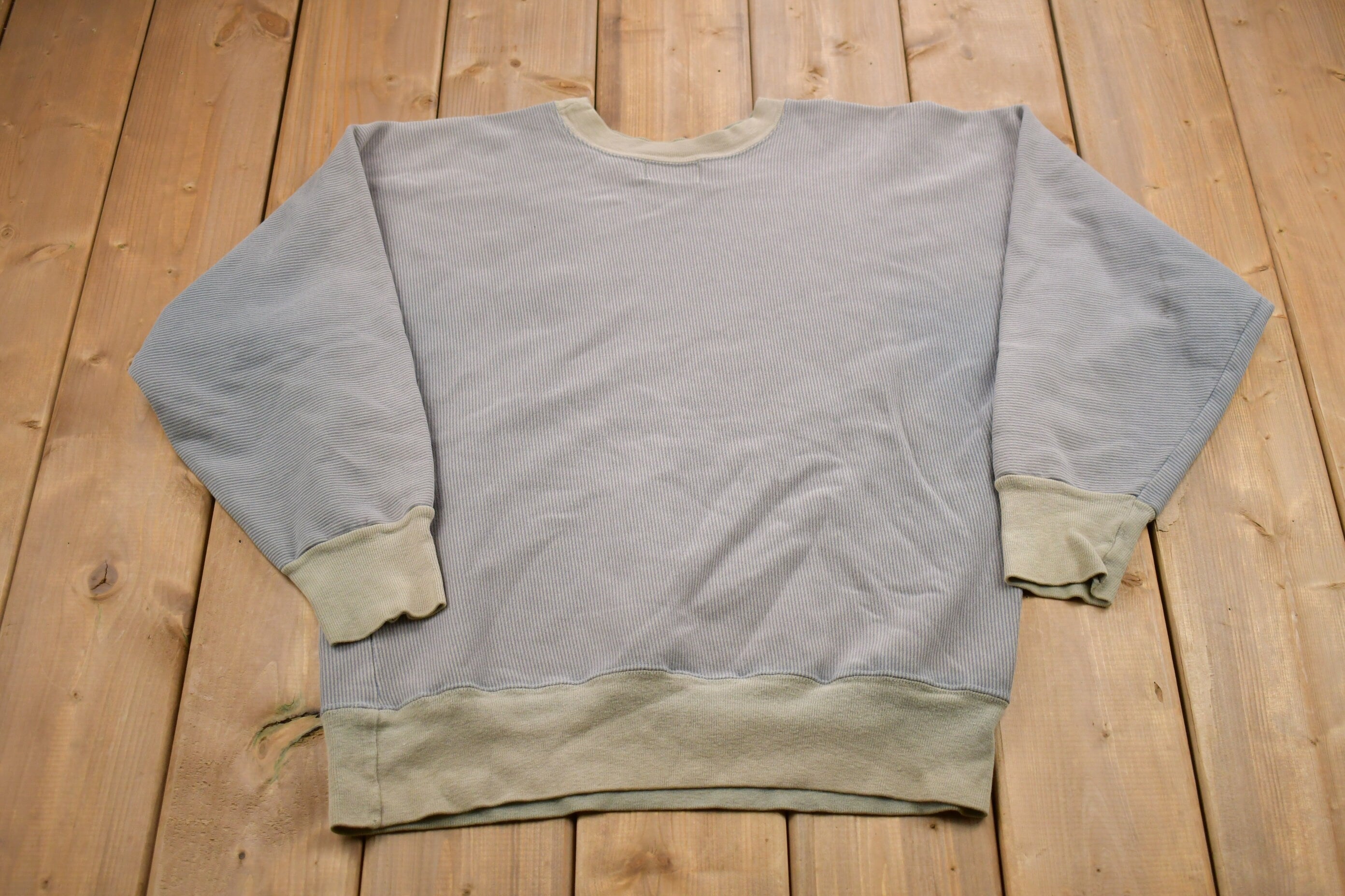 Vintage 1990s Carlyle Timber Ridge Embroidered Crewneck Sweatshirt