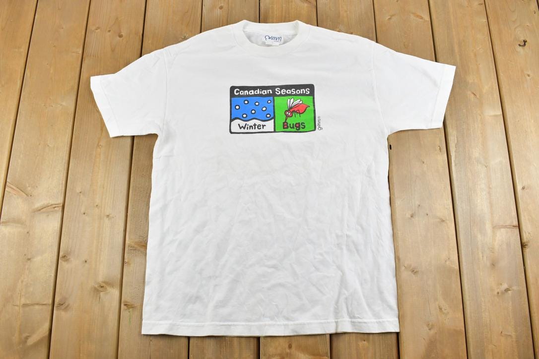 Vintage 1990s Canadian Seasons Souvenir T-Shirt