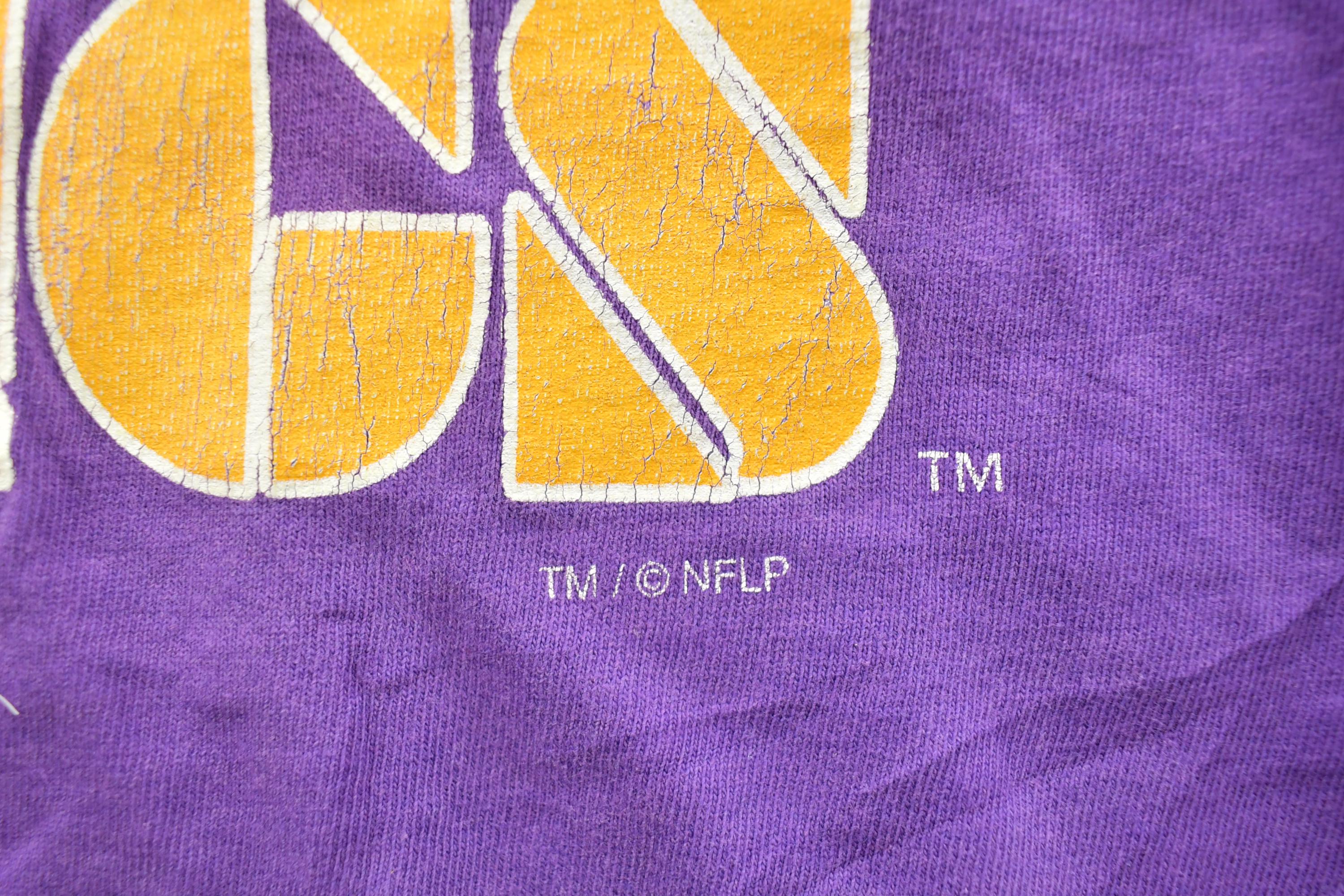 Vintage 1998 minnesota Vikings Randy Moss 84 NFL Graphic T-Shirt