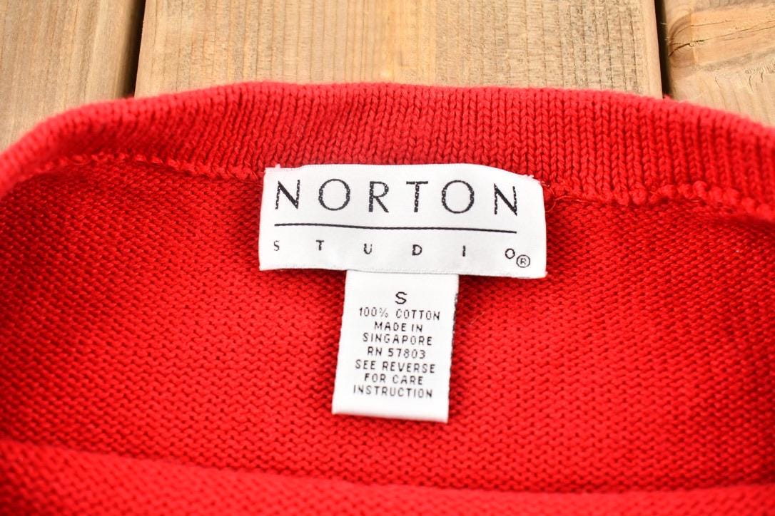 Vintage 1990s Women's Red Rolled Hem Norton Studio Star Pattern Knit Crewneck Sweater