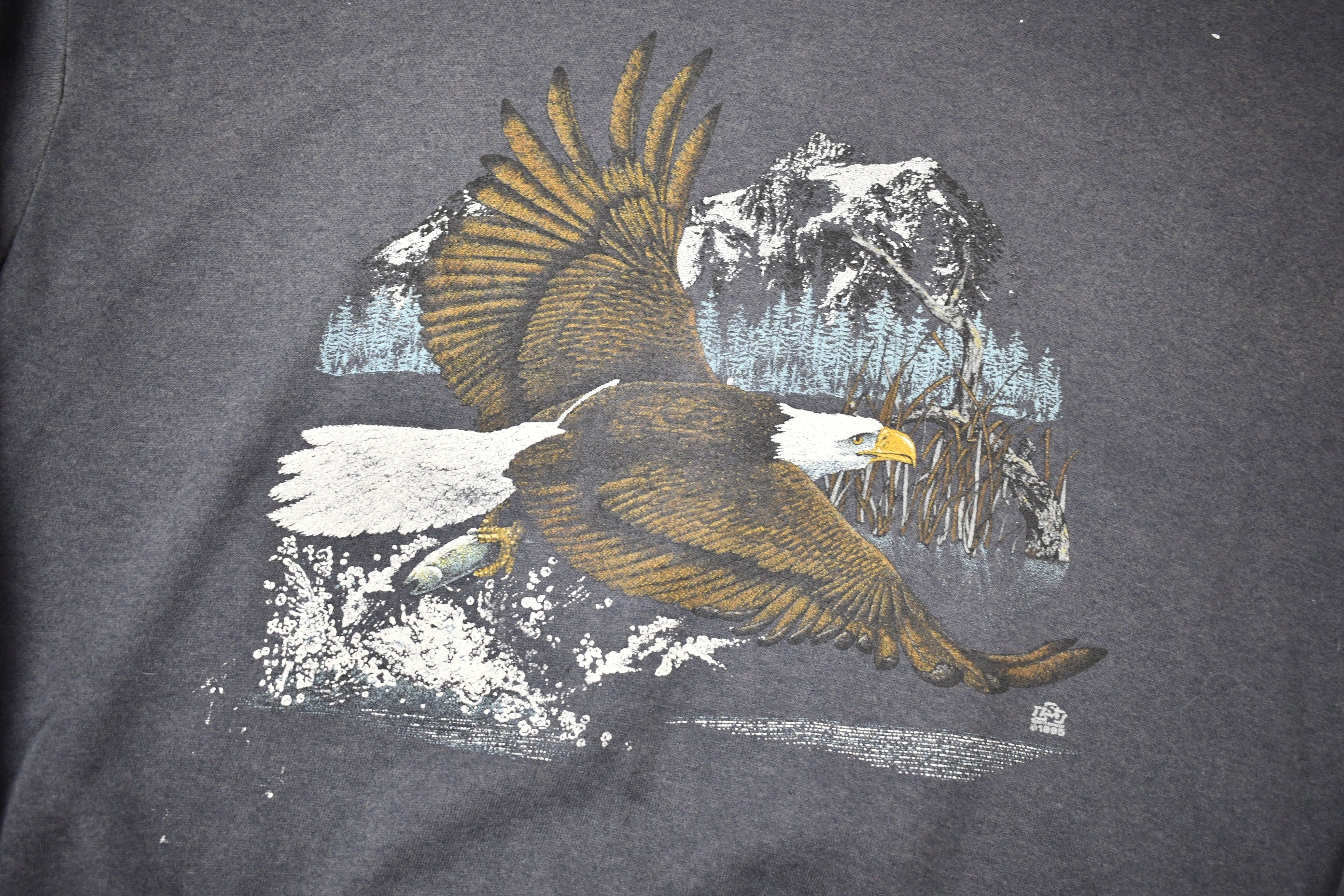 Vintage 1995 American Wilderness Bald Eagle Graphic Crewneck Sweatshirt