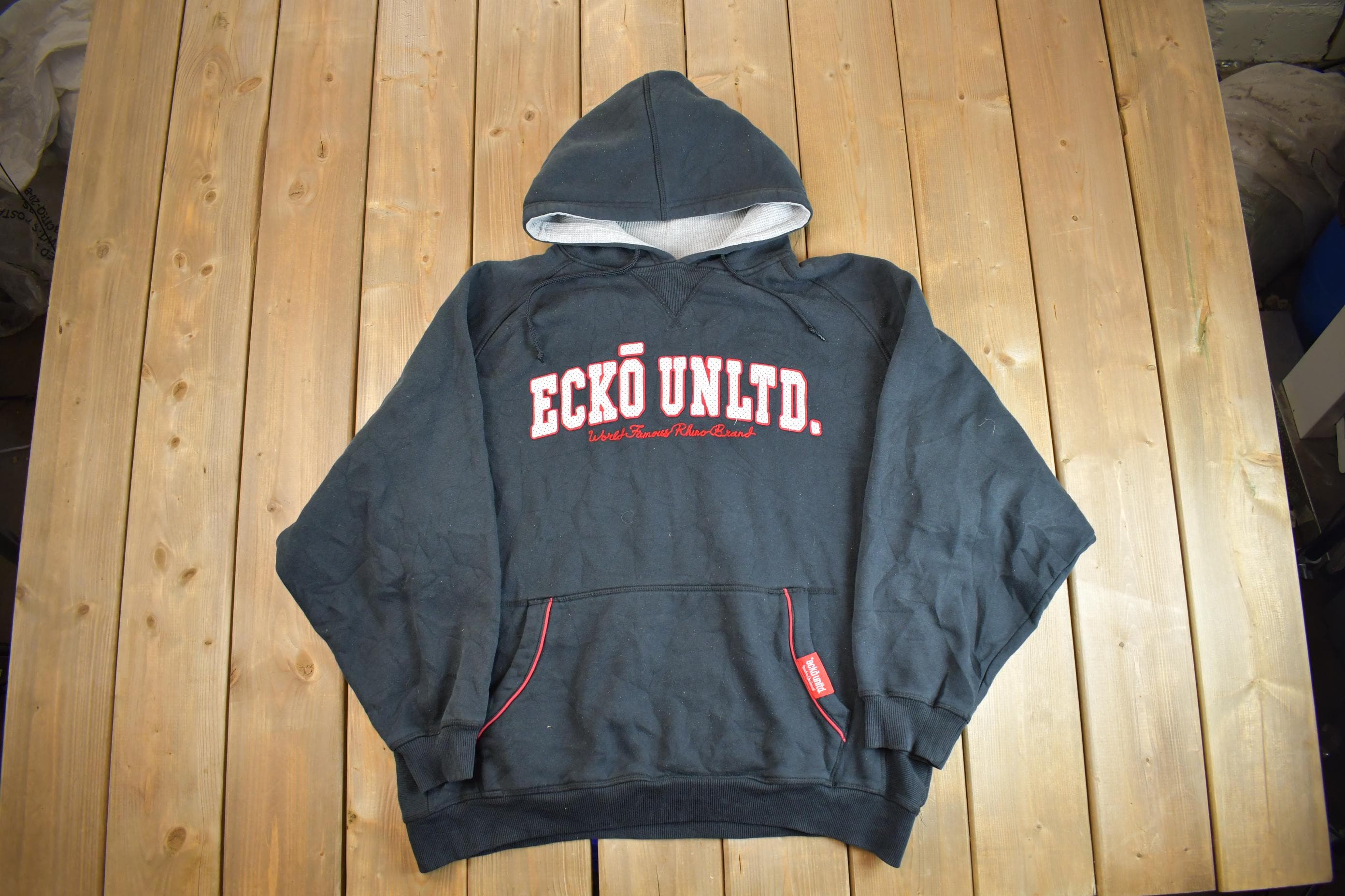 Vintage Y2K Ecko Unlimited Embroidered Hoodie - XL