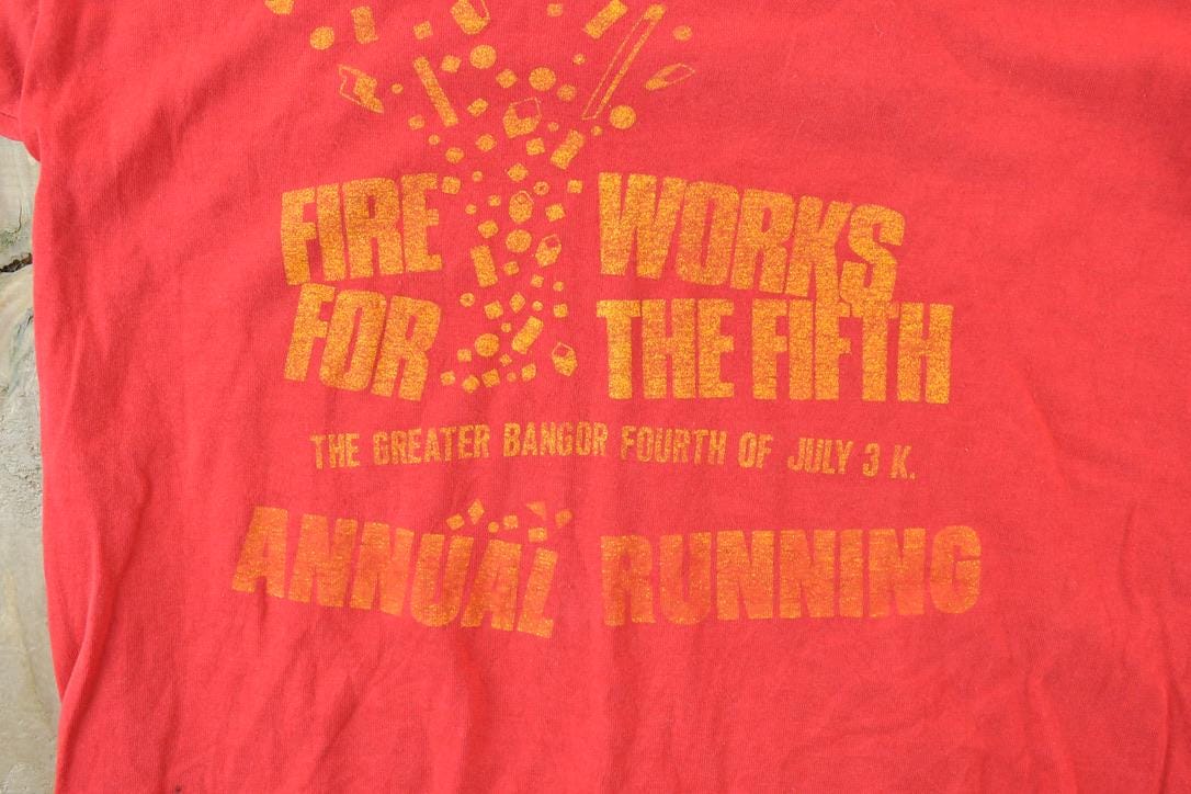 Vintage 1990s Bangor Fireworks Souvenir T-Shirt