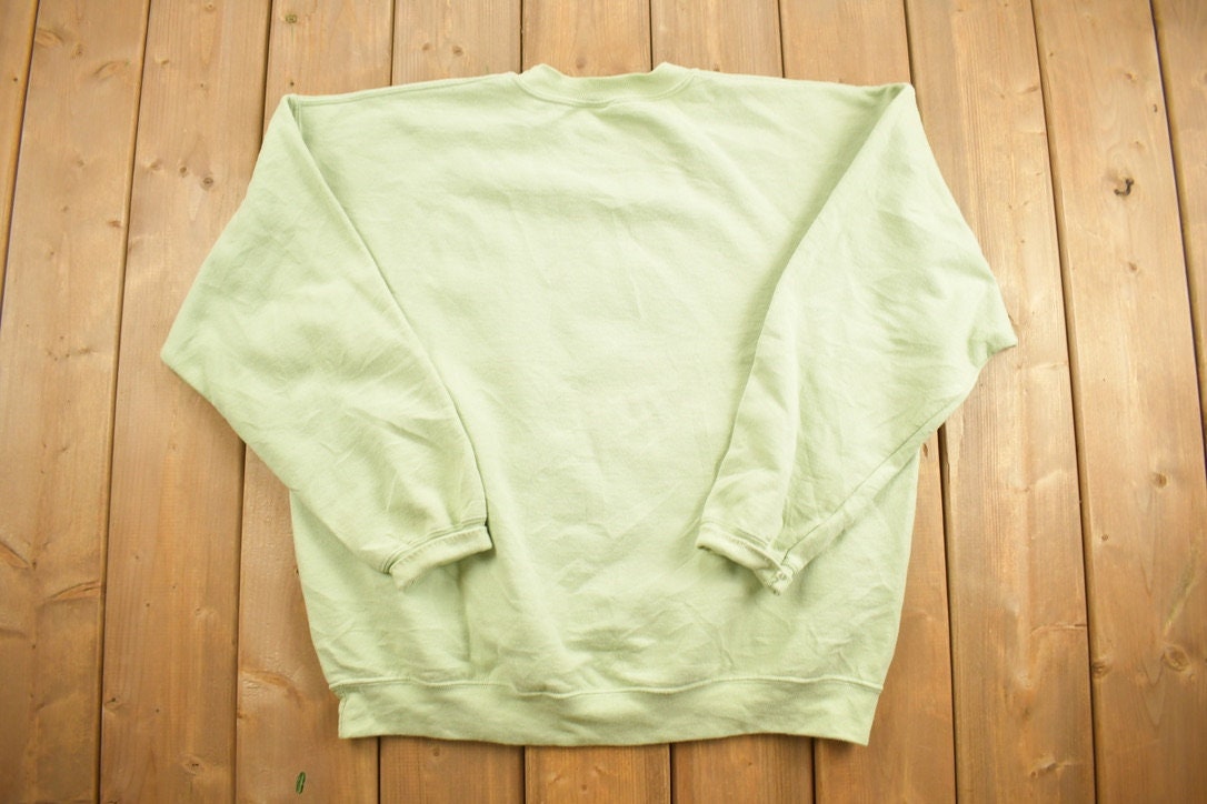 Vintage 1990s Snow Many Friends Crewneck Sweatshirt